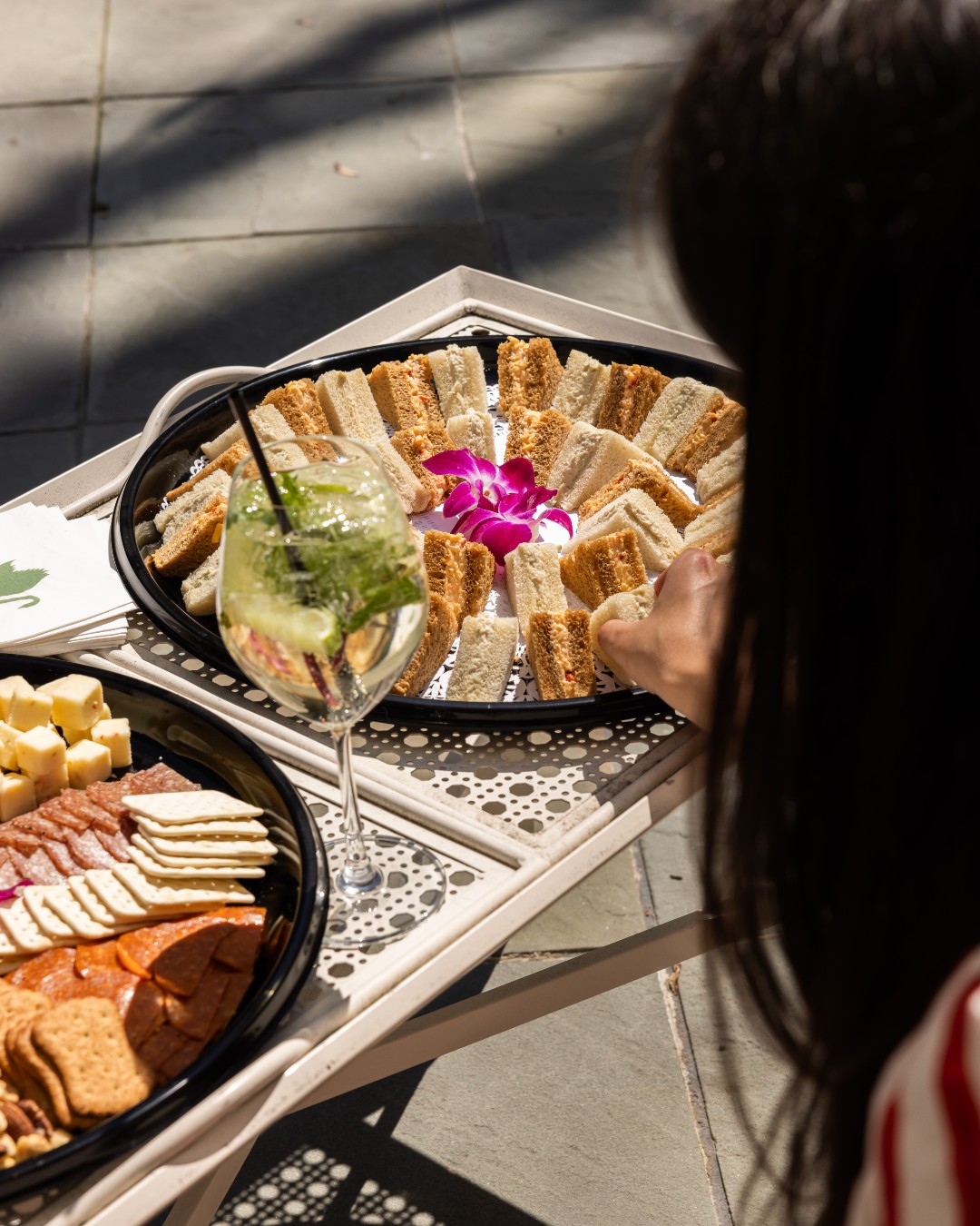 Summer hosting made effortless.
Swan Coach House catering platters are perfect for:
▫️ Office lunches
▫️ Bridal showers
▫️ Poolside gatherings
▫️ Birthday celebrations
▫️ Casual summer entertaining
Thoughtfully prepared and beautifully presented, they make every gathering feel elevated. Visit the link in our bio to place an order or submit a custom catering request!