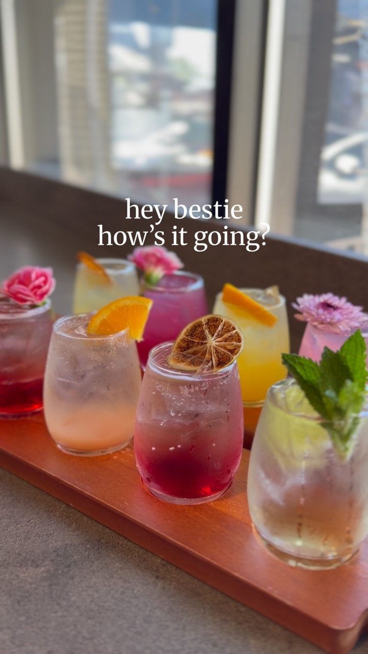 Take flight with our many cocktail flight options 🍸✨
#cookneedham #needhamma #cocktailbar #localspot #hiddengem