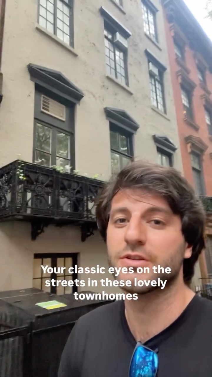 Hanging out where Jane Jacobs did! What do you think of how Greenwich Village has changed in the past century? #nyc #thevillage #urbanhikers #cityplanning #gentrification