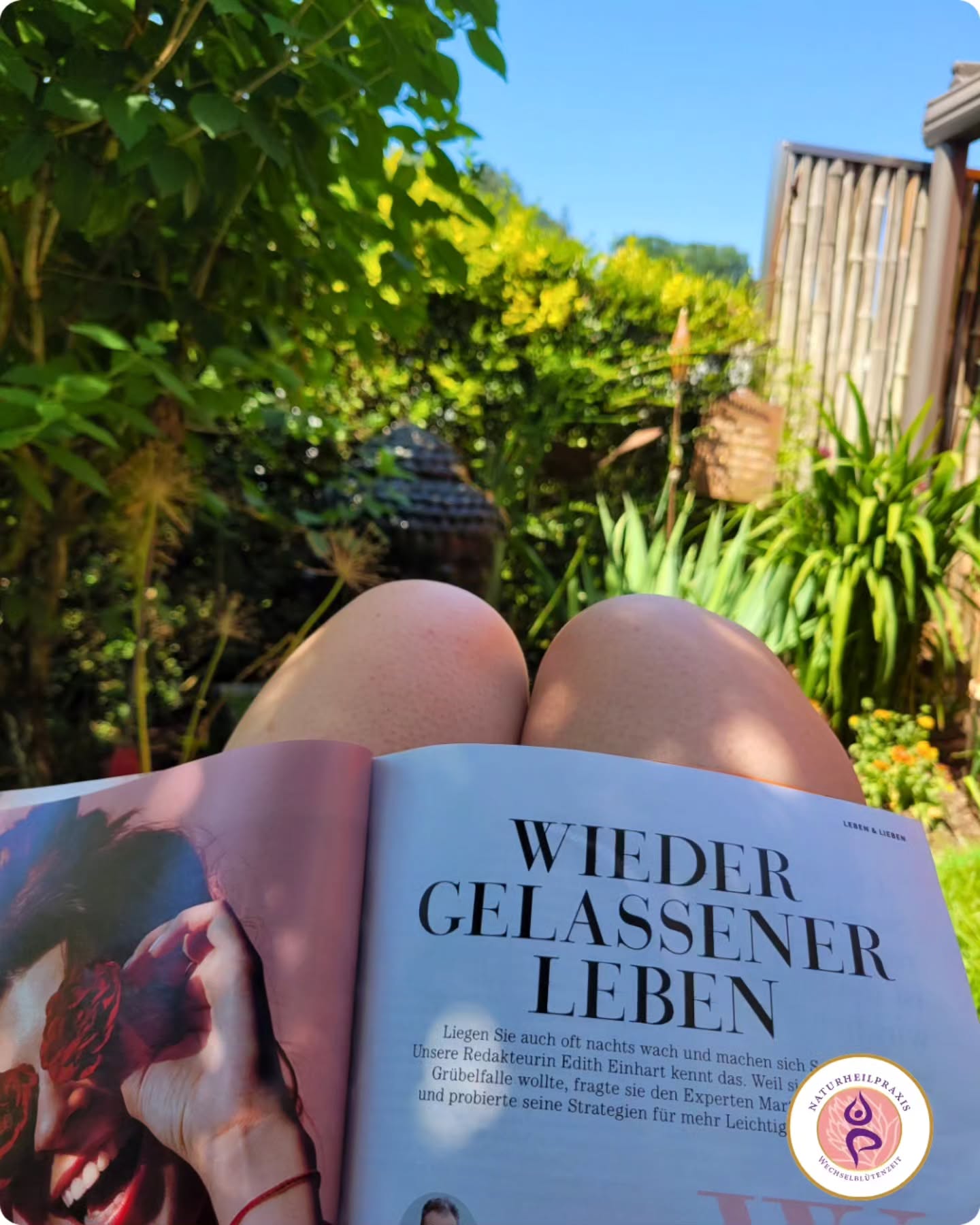 Ich übe mich in Gelassenheit. 🧘♀️
Die Arbeit darf auch mal liegen bleiben.
Ruhepausen sind wichtig, um neue Kraft und Energie für die Herausforderungen des Alltags zu schöpfen.
Was ich gerade mache?
Frauenzeitschriften lesen und die Sonne im Schatten genießen. ☀️
Einfach🔅Wirkungsvoll🔅Wohltuend
Gerade in den Wechseljahren brauchen wir Frauen bewusste Ruhephasen. Unser Körper leistet viel und verändert sich. Wer sich regelmäßig kleine Auszeiten gönnt, unterstützt das Nervensystem, kann das Stresshormon Cortisol positiv beeinflussen, tankt neue Energie und begegnet dem Alltag mit mehr Gelassenheit.💛
Welche kleine Ruhepause gönnst du dir heute?
In weiblicher Verbundenheit✨️
Deine Rita💜
#wechseljahre #selbstfürsorge #gelassenheit #menopause #neckargemünd