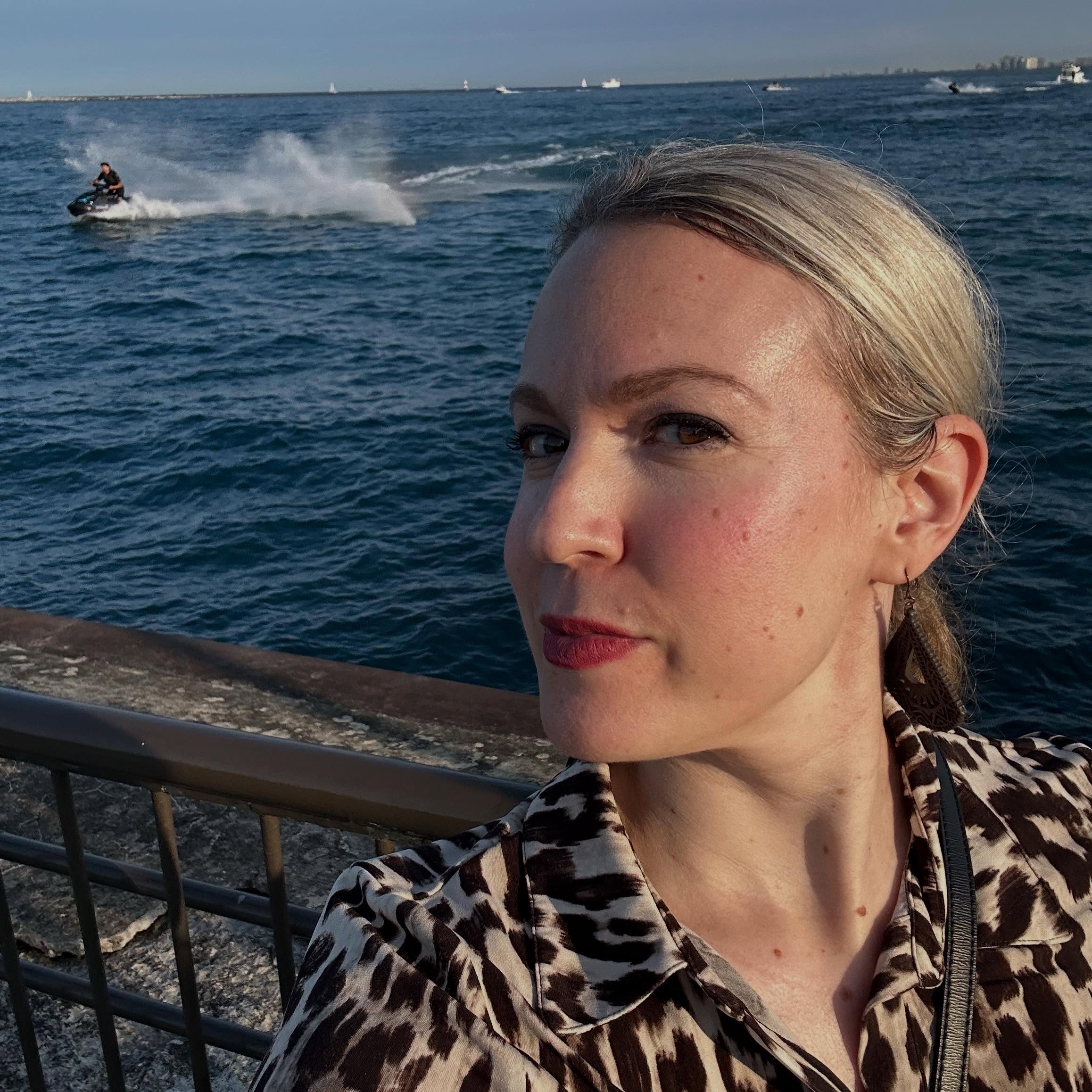 If perfectionism is already part of your pattern, it can feel even louder in summer. ☀️
More pressure. More self-judgment. More of that feeling that it’s never quite enough.
In Ayurveda, summer is pitta season — when the element of fire naturally increases in nature and in the body + mind.
And when pitta is out of balance, it can amplify any inner intensity you have.
Instead of trying to push through it, this is a season where support comes from softening — slowing down, simplifying and noticing what’s actually necessary.
If you’ve ever wondered why you struggle with self-care in certain seasons, my 2-min What’s Your Dosha? Quiz can help you understand your natural patterns — and what actually brings you back into balance. Are you pitta, vata or kapha? 👉 Find out in the link in bio 🌿
#AyurvedaForLife #PittaDosha #Doshas #AyurvedicYoga #AyurvedaYoga