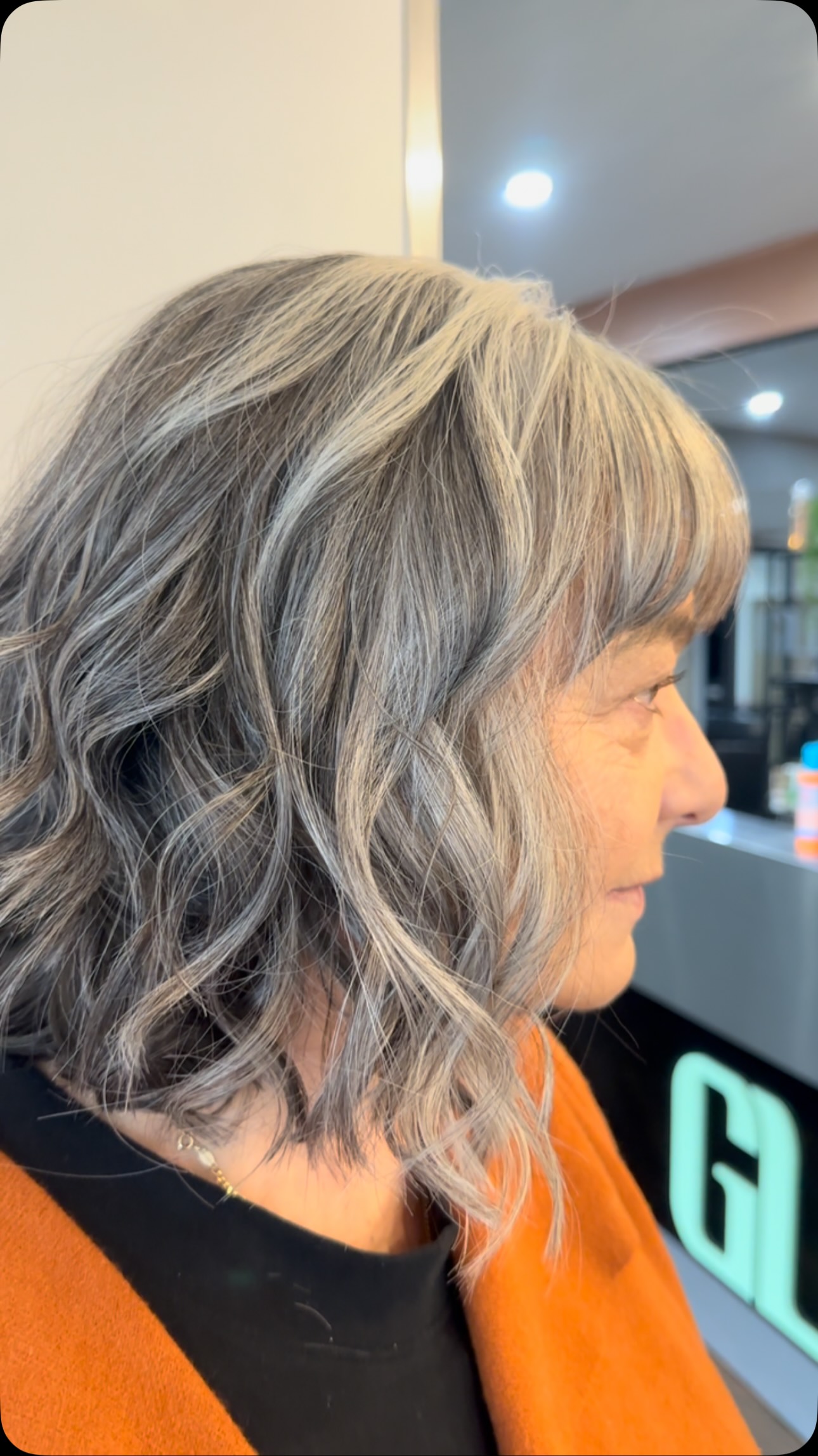 Goodbye long hair, hello bob era. 💇♀️🤍
#glohairdressing #greyblend #bob