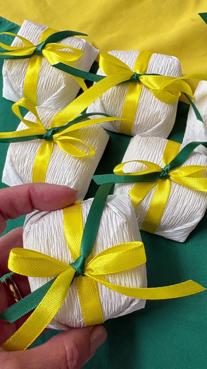 One bite. A thousand emotions. 💛💚
Our iconic bem-casados are dressed for the World Cup—because every Brazilian celebration deserves a little sweetness.
Who’s cheering for Brazil with us? 🇧🇷⚽✨
#worldcup #bemcasado #torontodesserts #braziliansweets #chocolategifts