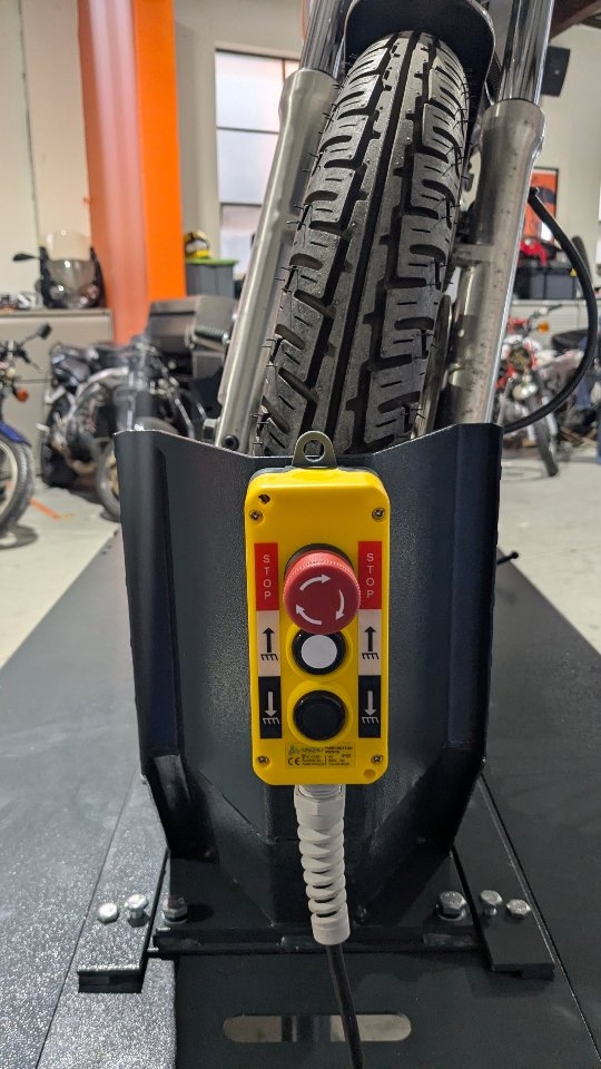 So excited to test out our new motorcycle hoist from Tufflift