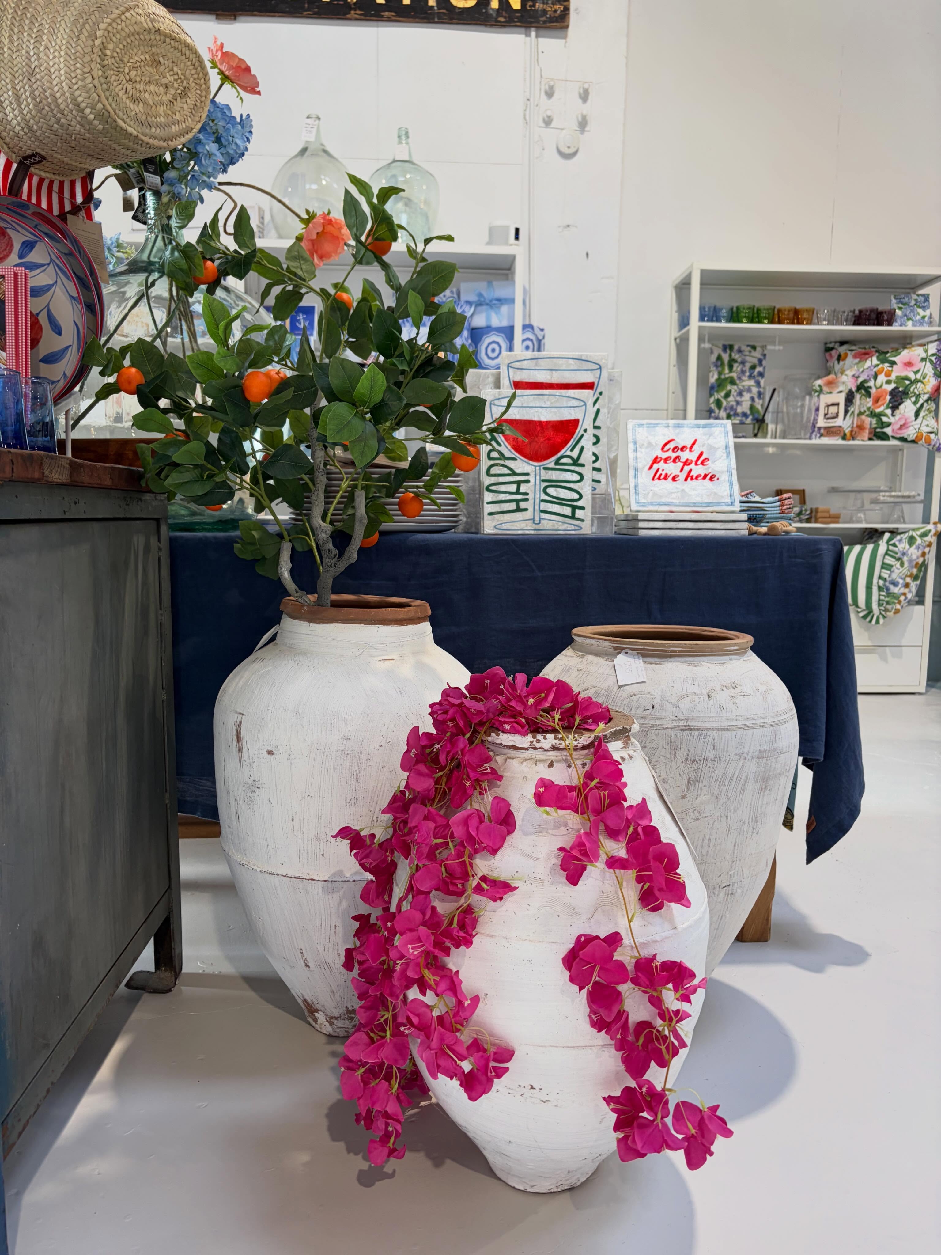 Happy Saturday friends!!
Liz is in store this weekend and has SO MANY neaitiful new arrivals! Come and see us, 10am - 4pm Saturday and 10-2 Sunday.