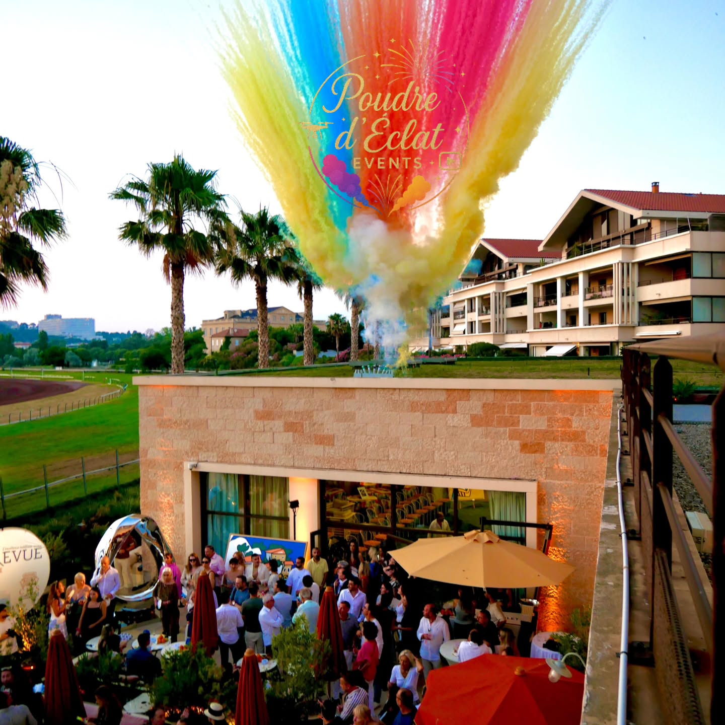 Une explosion de couleurs pour marquer les esprits.
Nos feux de jour transforment chaque événement en un moment spectaculaire, de jour comme de nuit.
Merci à @larevue_exclusive et à @hotelvillam_marseille pour leur confiance lors de cette magnifique soirée.
Vous aussi, offrez un effet « waouh » à votre mariage, inauguration ou événement d'entreprise.
#PoudredEclatEvents #FeuxDeJour #EvenementEntreprise #Marseille #VillaMMarseille