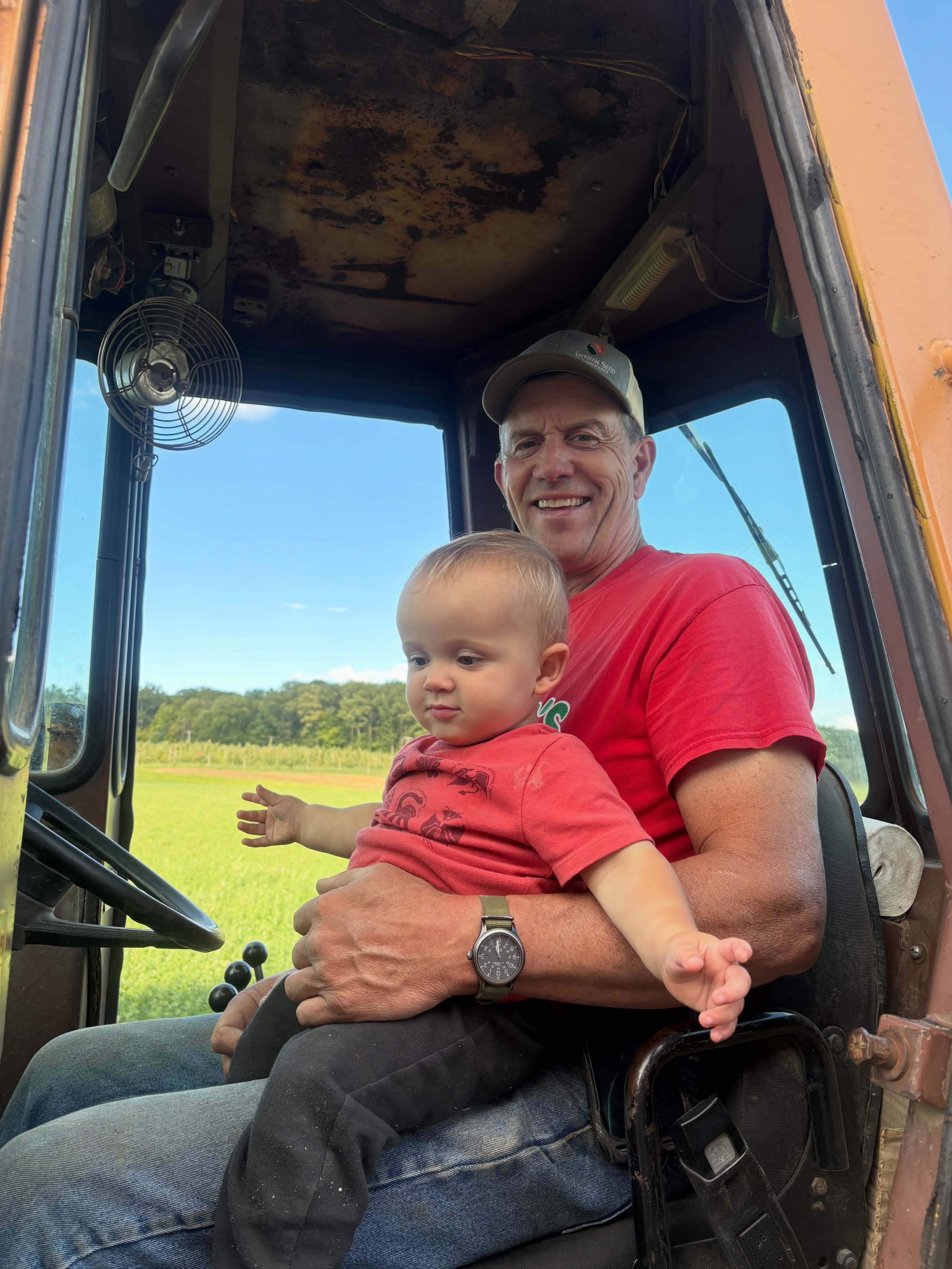 Happy Father’s Day to the amazing DADS in our family!💙
•Tim - father of 6, grandfather of 9 (and counting)
•Nick - father of 5
•Sam - father of 2
•Austin - father of 2
You play such important roles in our families and well beyond that!
We wish all of the wonderful dads out there all of God’s blessings this Father’s Day💚