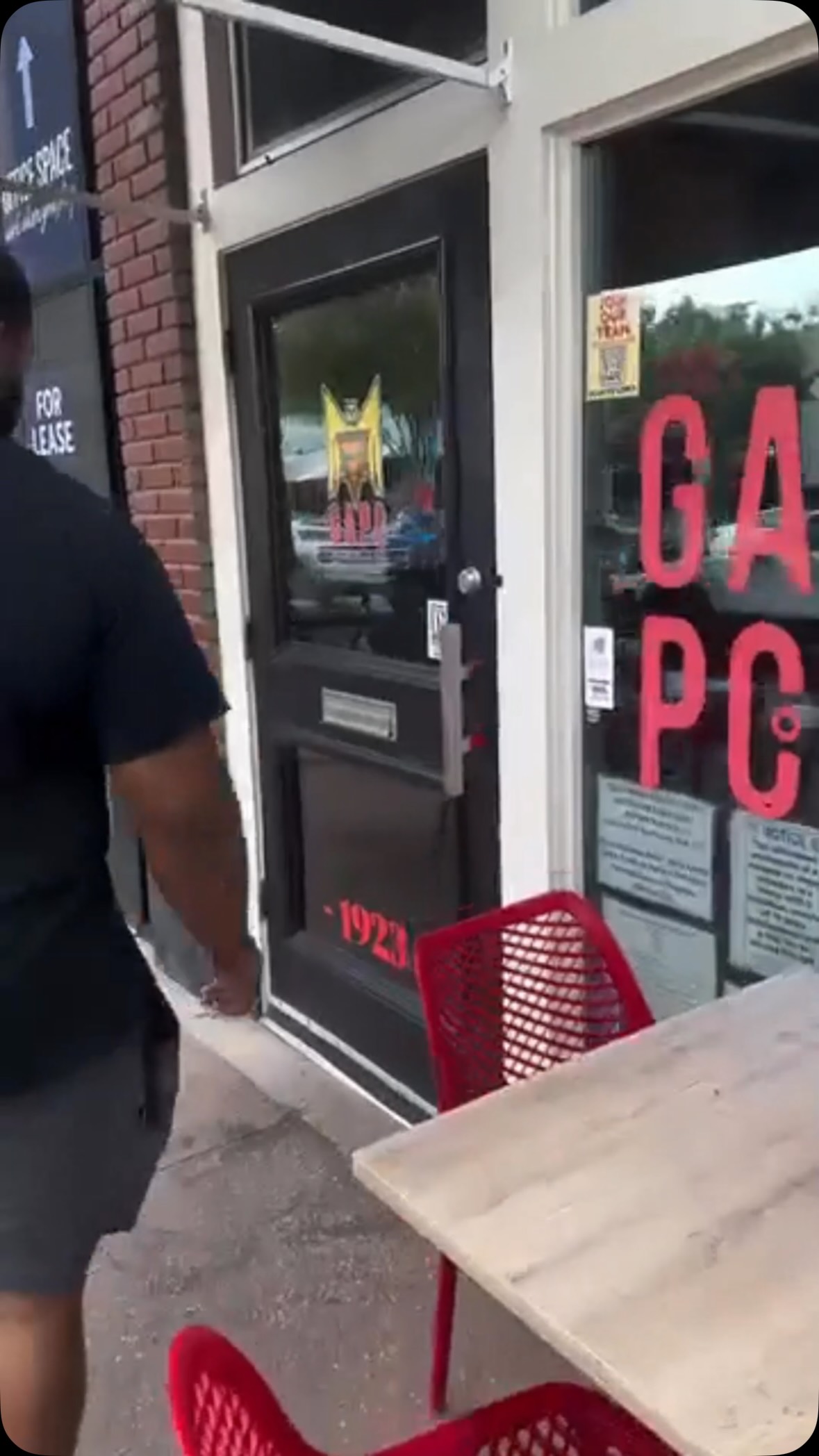 Dinner decisions are hard. 🍕
Ordering GAPCo isn’t.
gapc.co | Slay Pizza
#greenvilleavenuepizzacompany #gapco #PizzaSlayer #DallasTexas #PizzaLovers