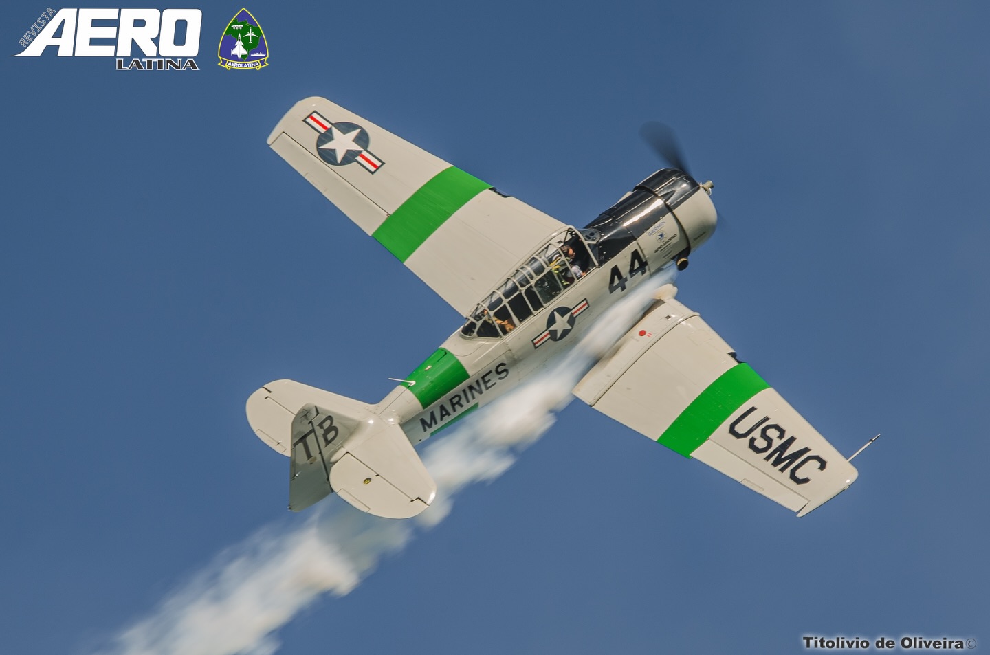 AeroFest 2026 - Um dia dedicado a aviação!
Um evento sensacional, com uma organização fantástica, reunindo grandes aviadores e entusiastas da aviação e um público muito especial, assim foi o AeroFest, realizado na cidade de Leme-SP, um dia que começou com um forte nevoeiro mas que em poucas horas tornou-se em um céu de brigadeiro!
Gostaríamos de parabenizar os organizadores do AeroFest, aos pilotos que voaram: Mônica Edo, Beto Bazaia, Lídio Bertolini, Guilherme Censoni (Xerife) que realizaram belíssimas apresentações e também a nossa Esquadrilha da Fumaça que encantou o público com sua belíssima demonstração, fechando com chave de ouro!
Agradecer também ao grande amigo, locutor dos eventos aeronáuticos, Vadico e sua esposa Fabiza que são grandes parceiros da AeroLatina e também a Cristina Falaschi que dispensa comentários, nossa grande amiga e parceira também!
Vejam algumas imagens deste evento!
#aviation #aviationphotography #warbird #esquadrilhadafumaça #avgeek