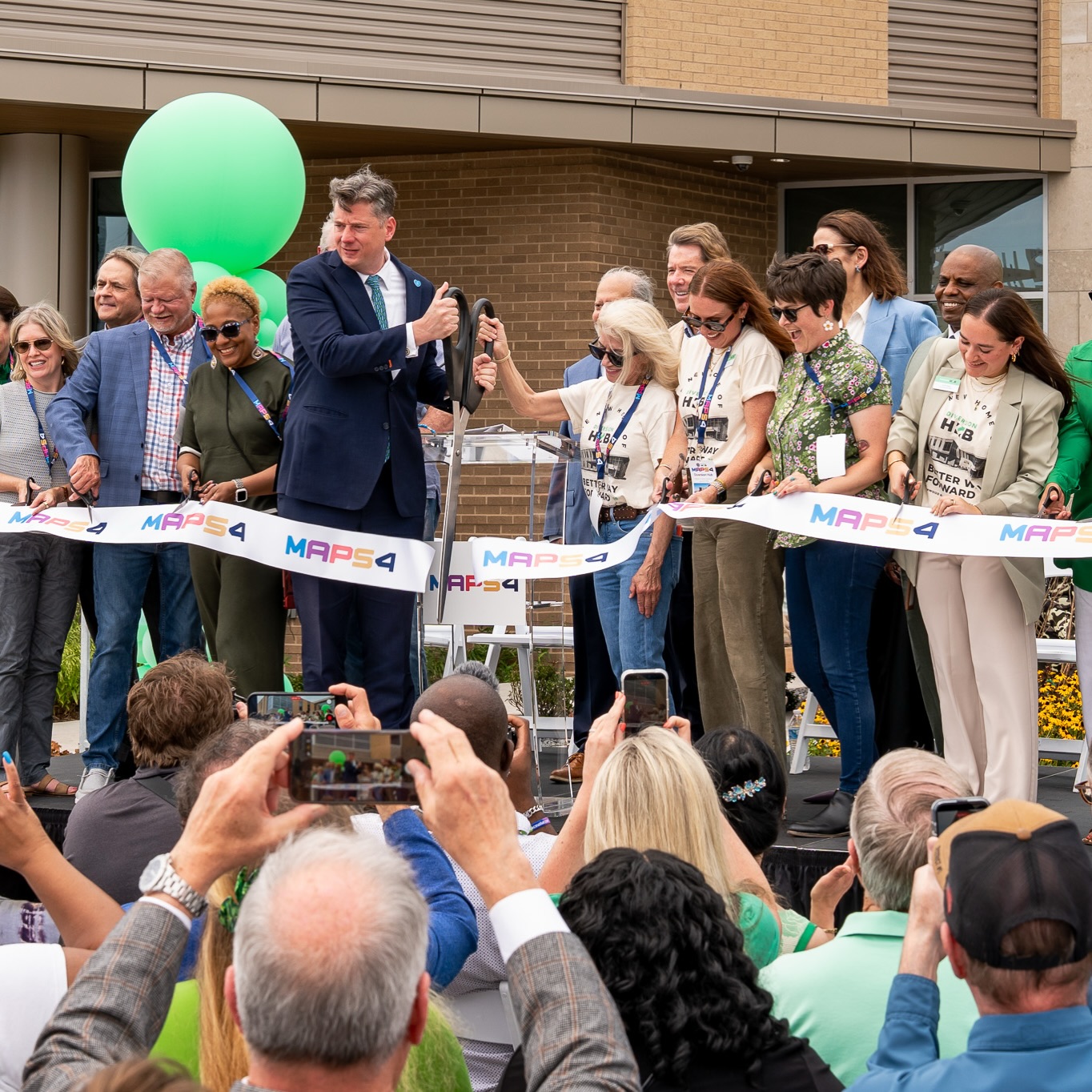While the ribbon cutting celebration only lasted a few hours, the impact on the lives that have already been touched by Diversion Hub will last for generations. Arnall Family Foundation is proud to support the organization, and we look forward to seeing their success as they begin a new chapter. Learn more about our contributions to their work on our blog! Link in bio.π