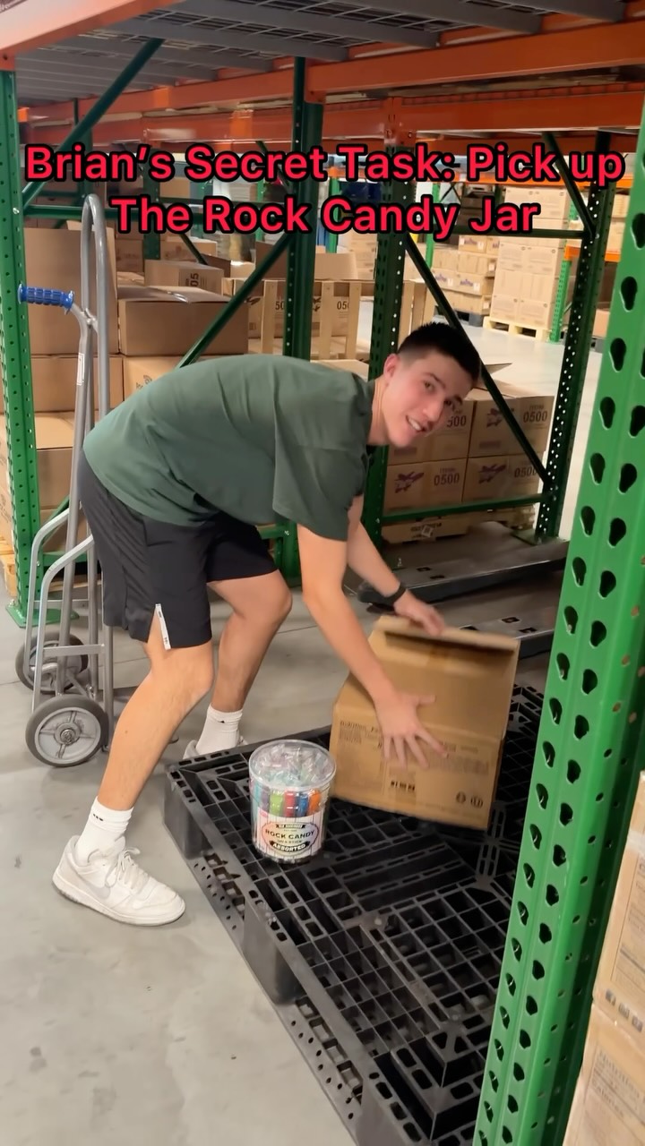Will he figure out his task? 🤔 #explore #funny #rockcandy #fail #challenge