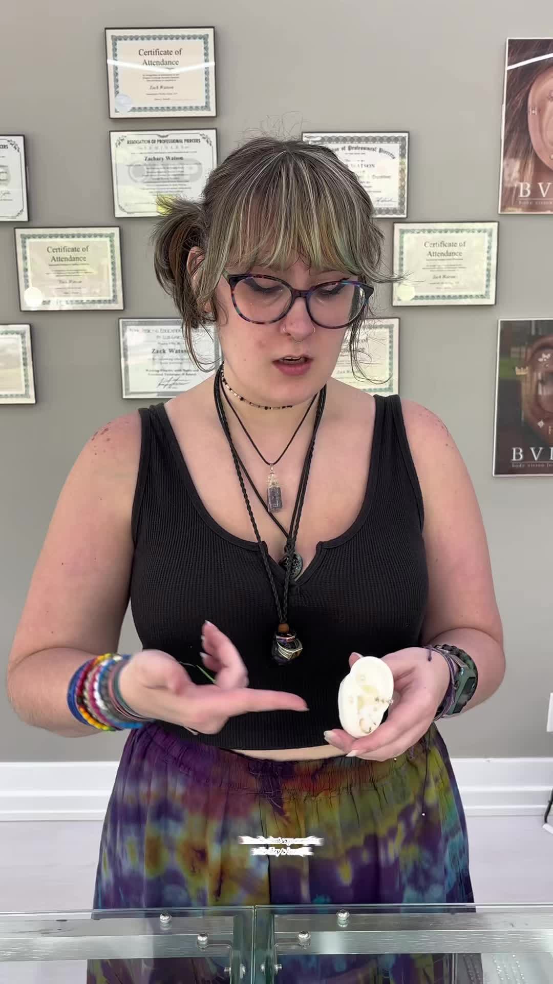 I mean…the did say EVERYTHING😂
But seriously… our jewelry collection really is worth blushing over. Stop by Genisys Body Arts and find your next favorite piece!
#piercerlife #newpiercing #piercinghumor #genisysbodyarts #piercerlife