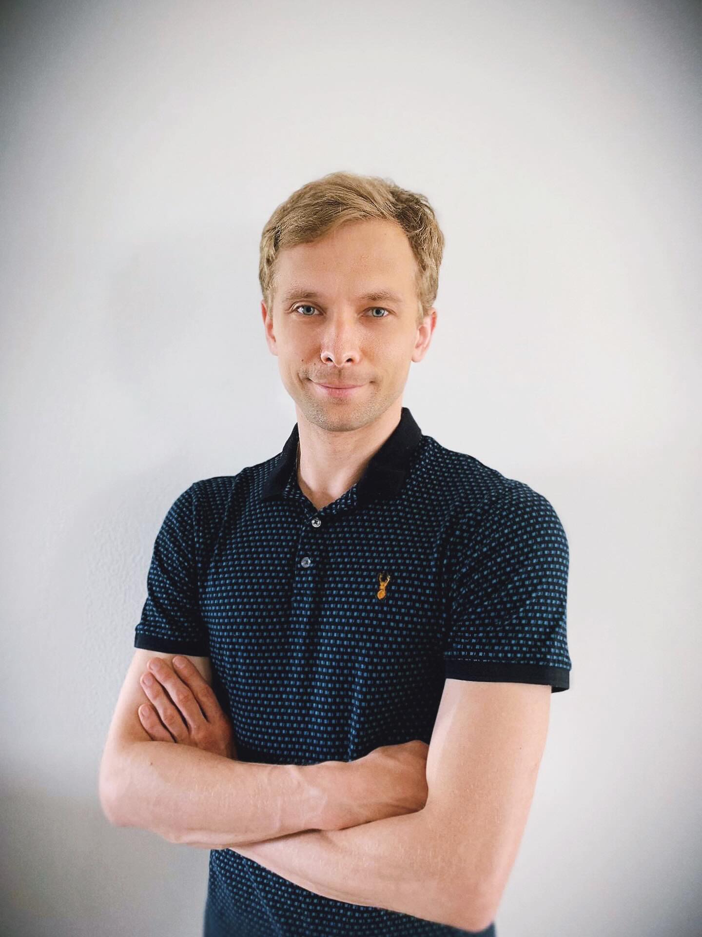 ✨ Meet Our New Senior Ballet Teacher – Joining Us from this September , Mr Evgenii Korsakov ✨
We are delighted to welcome our new senior ballet teacher to our faculty.
Mr Evgenii , A graduate of the prestigious Vaganova Academy of Ballet in St. Petersburg and holder of a B.A. in Classical Dance Pedagogy from VŠMU Bratislava, Mr. Korsakov brings both the depth of authentic Vaganova training and the experience of an international performing career.
As a Vaganova specialist, he teaches Vaganova syllabus (Years 1–8), nurturing strong classical technique, artistry, musicality, and discipline. His teaching is rooted in one of the world’s most respected ballet traditions, offering students a structured and comprehensive approach to classical ballet.
Having performed with renowned companies including the Mariinsky Theatre, Slovak National Theatre, San Diego Ballet, and St. Petersburg Ballet Theatre, he also brings years of experience coaching students of all levels.
We are proud to continue our commitment to bringing Vaganova training to Malaysia and look forward to the knowledge, inspiration, and artistry he will share with our students.
Please join us in giving him a warm welcome to Asia Ballet Academy —we’re excited for an inspiring new season ahead! 🤍✨
