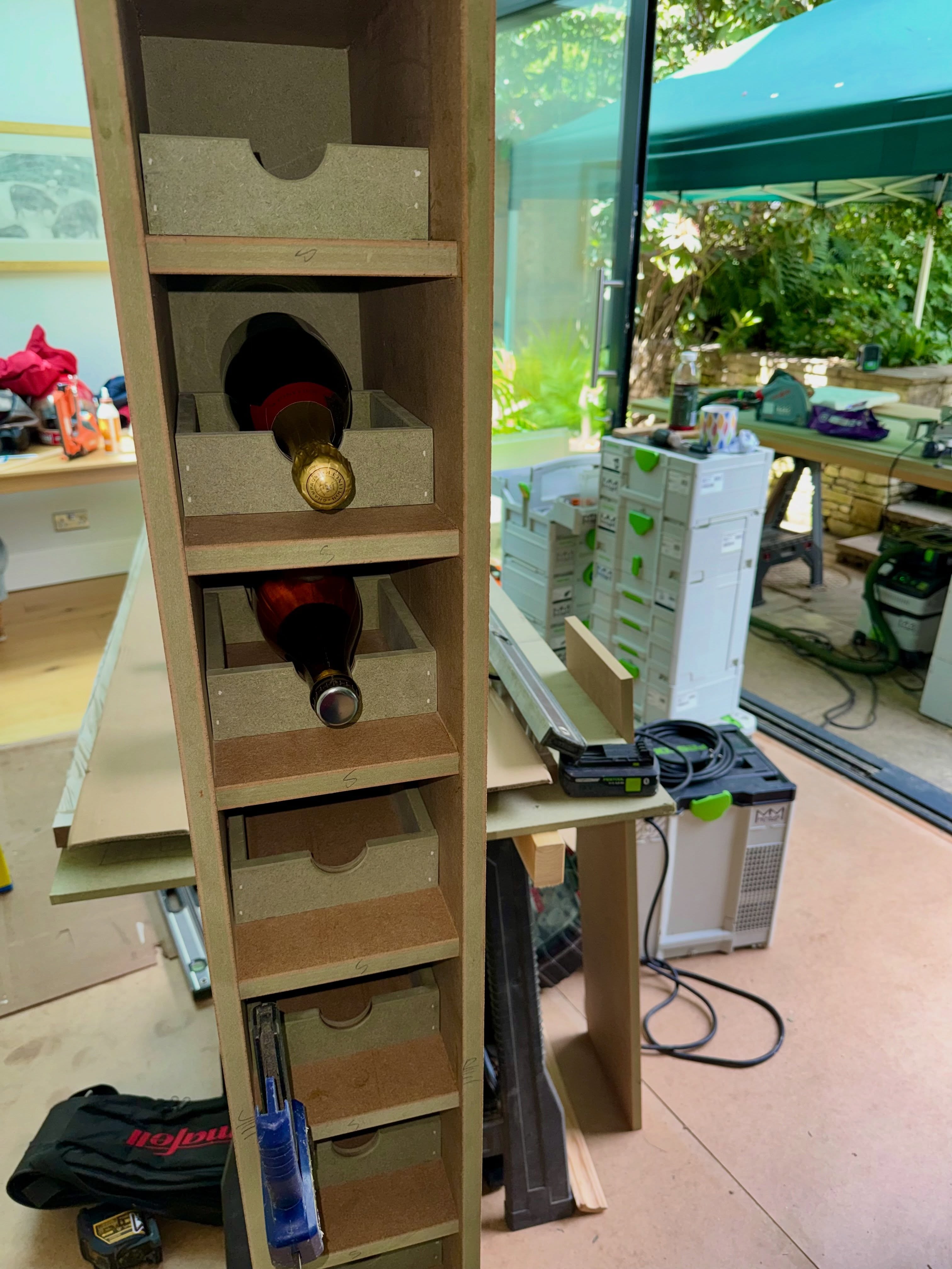 Just a little weekend dump from the last few weeks. Had fun making a wine rack and working in a lovely spot. A little friend joining me, the nail that was in my shoe for days, new levels, a banister doing an excellent impression of Matt and the beast loaded up. Lovely stuff #bath #carpentry #joinery #somerset #trade