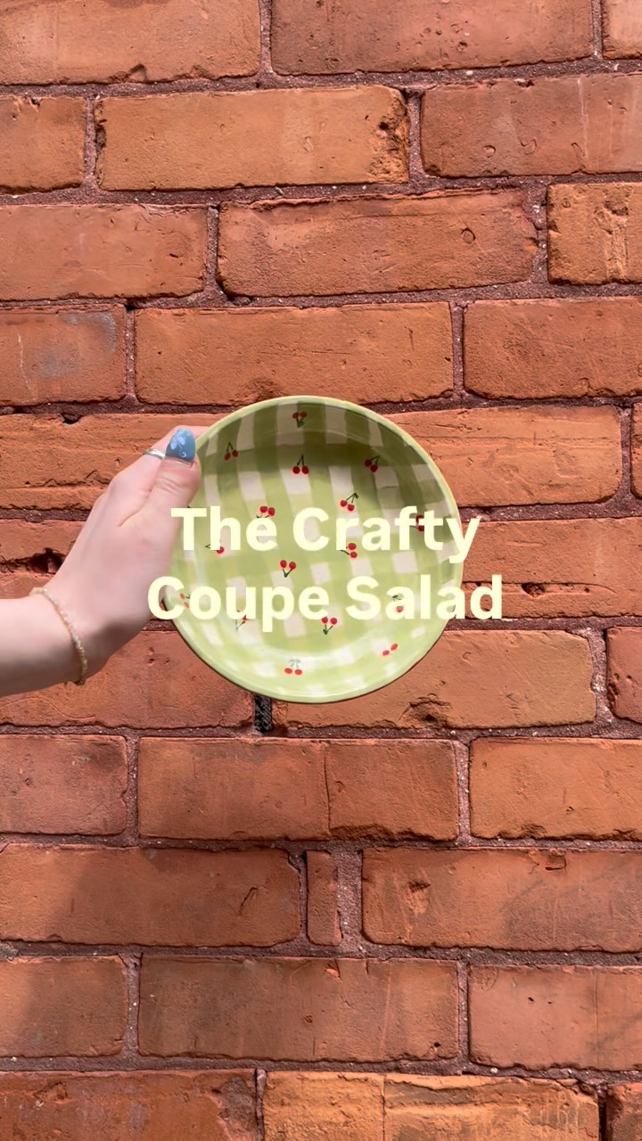 The crafty coupe was so popular! For good reason!
#paintyourownpottery #themudoven #oldottawasouth #ceramics #pottery