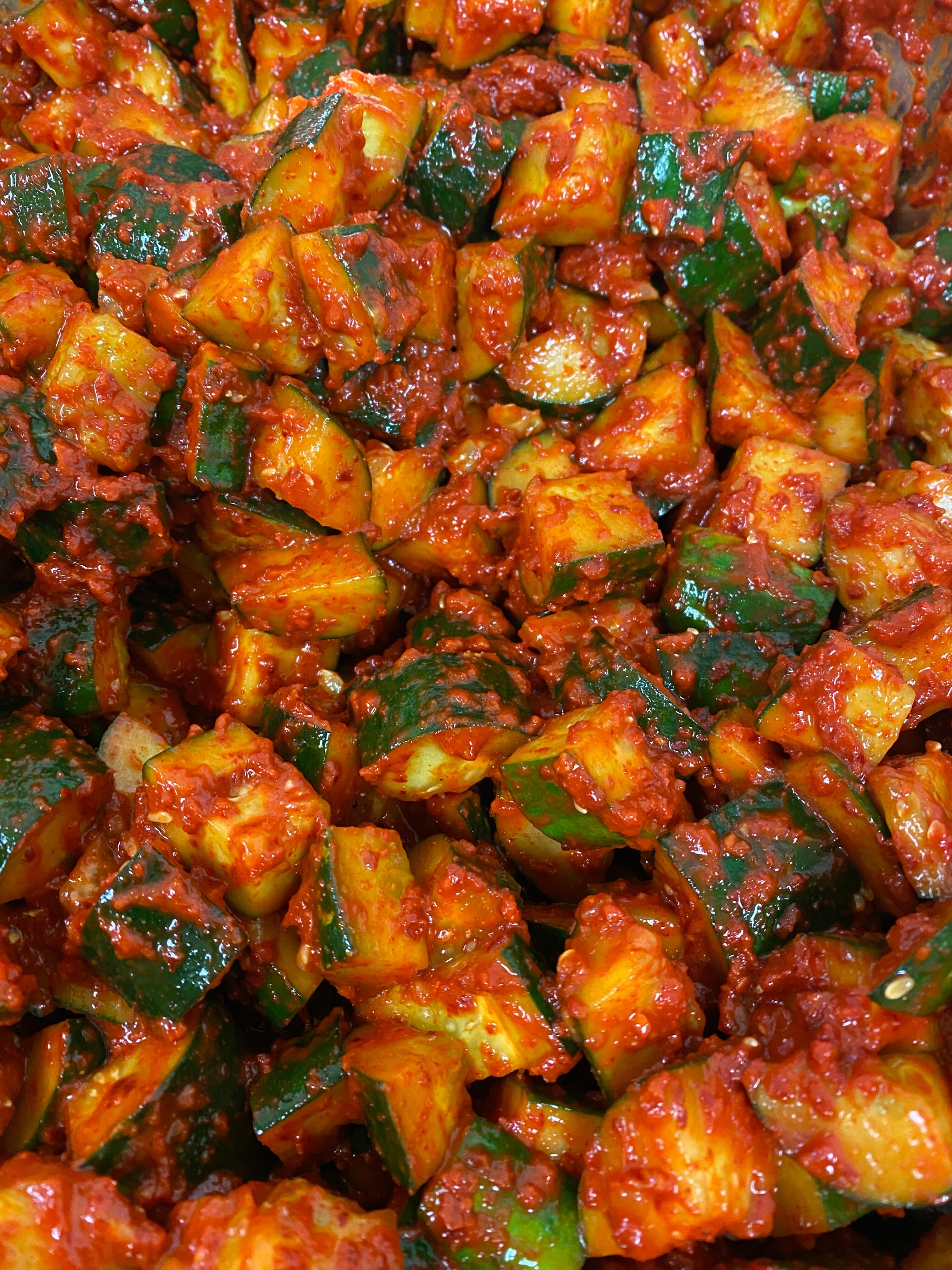 One of our farm favorites is our cucumber kimchi salad. Eaten fresh, it is such a nice addition to any meal. 🥕
#sliceofheavenfarm