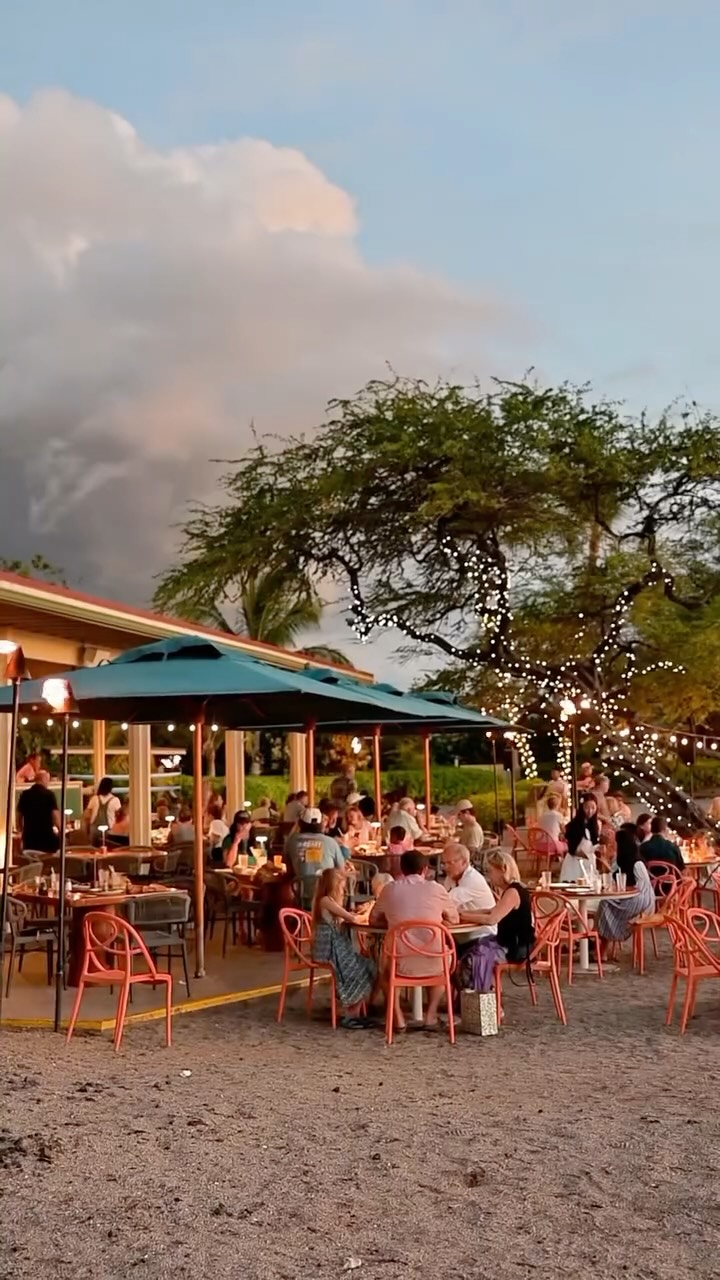 Hawaiʻi Island.. where the sunsets leave you breathless 🌅 #waikoloa #lavalavabeachclub #hawaii #aloha #ocean