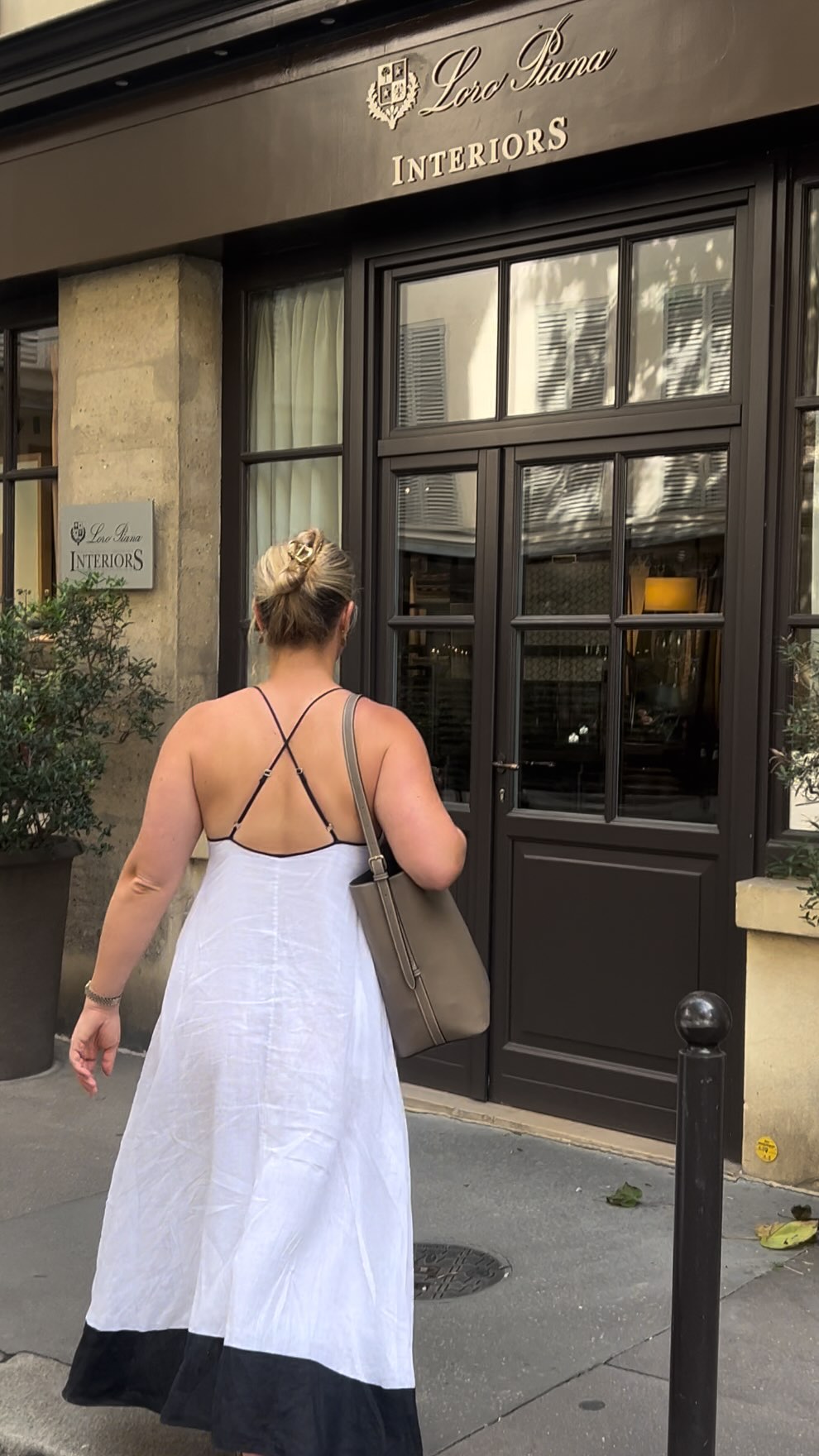 B T S | had to jump on this bandwagon, the site visit struggle..
…
Interior designer, interior design, luxury interiors, luxury design, trend, design humor, construction
