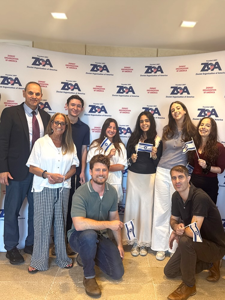 We were excited to conclude the first week of the ZOA Campus Summer Internship! Student interns had the opportunity to learn about Israeli history and current geo strategic challenges. They also participated in communication and advocacy workshops as well as began work on developing educational campus resources for the Fall ‘26 semester.
Shabbat Shalom from ZOA Campus!