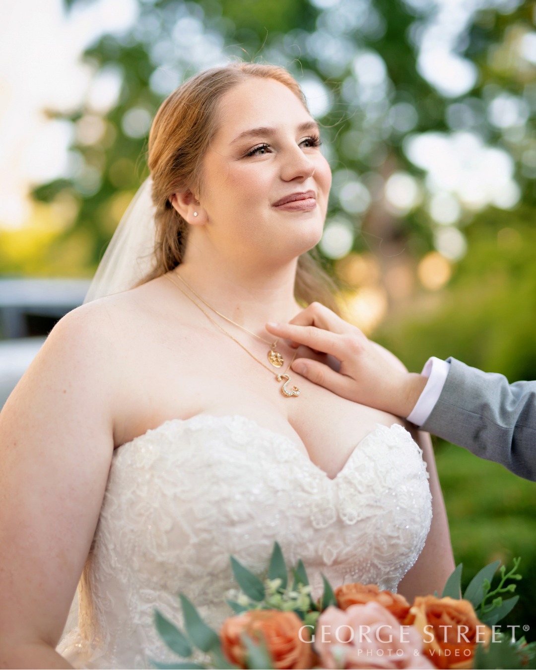 Every bride deserves to feel confident, radiant, and completely herself on her wedding day. β¨π€
From the first look to the last dance, our goal is timeless, photo-ready makeup that enhances your natural beauty and lasts through every unforgettable moment.
π Now booking bridal makeup at Graceful Beauty KC. Inquire today to reserve your wedding date!
πΈ @georgestreetphoto
π @eventfulatlocustgrove
π David's Bridal
π Destiny