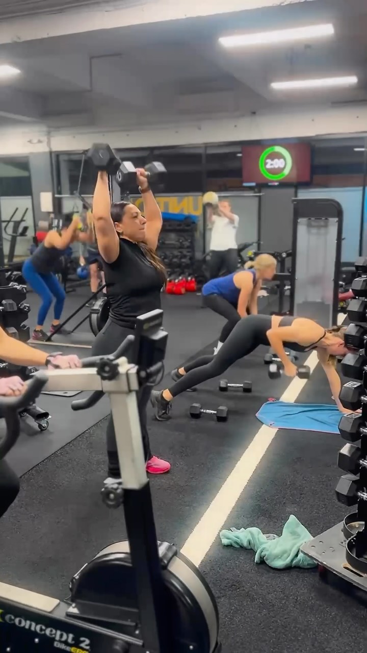 Your future self is built one workout at a time. We’ll be here cheering you on every step of the way. 🔥
See you in class!
#UNITONETraining#StrongerTogether #unitoneannandale#annandalegym