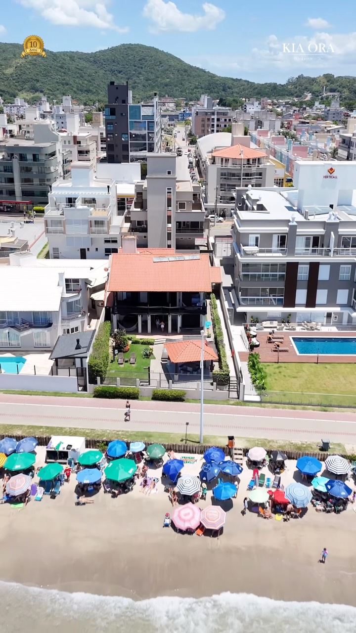 A Kia Ora expandiu. 🌊
Agora contamos com duas opções de hospedagem em um único complexo, oferecendo mais disponibilidade para nossos hóspedes e novas possibilidades para sua próxima viagem a Bombinhas.
Se você já ficou sem reserva por falta de disponibilidade ou estava procurando uma opção mais acessível sem abrir mão da experiência Kia Ora, essa novidade é para você.
✨ Duas experiências de hospedagem
✨ O mesmo padrão de atendimento
✨ Mais opções para diferentes perfis de viajantes
📲 Fale com nossa equipe e conheça a opção ideal para a sua próxima estadia.