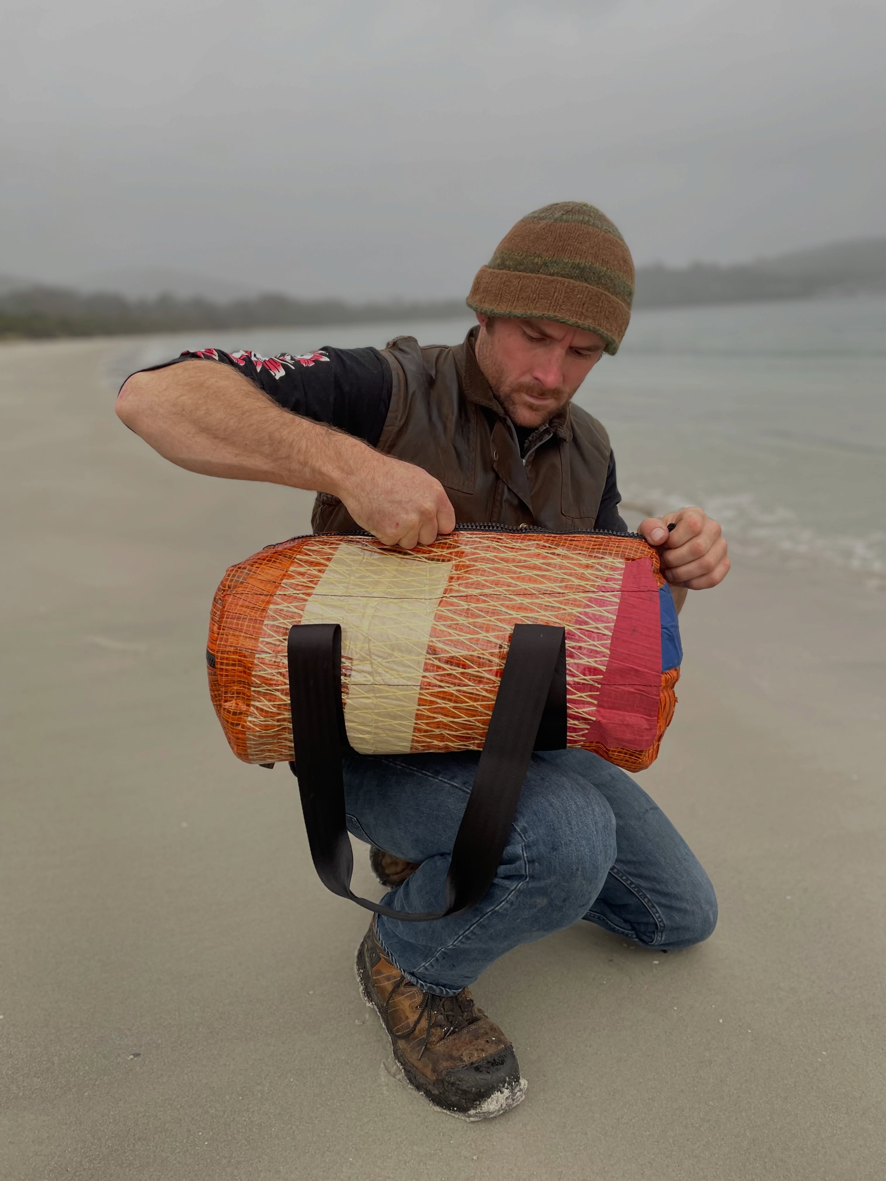 EOFY SNAP SALE … ENDS MIDNIGHT TUESDAY … 15% off all stock + FREE Express Post (discount applied automatically at checkout)
Misty mornings @thepearltasmania and RECOLAB style are a match made in heaven.
#buyremade#recycledfashion#discovertasmania#dufflebag#sailbag
🔗 IN BIO