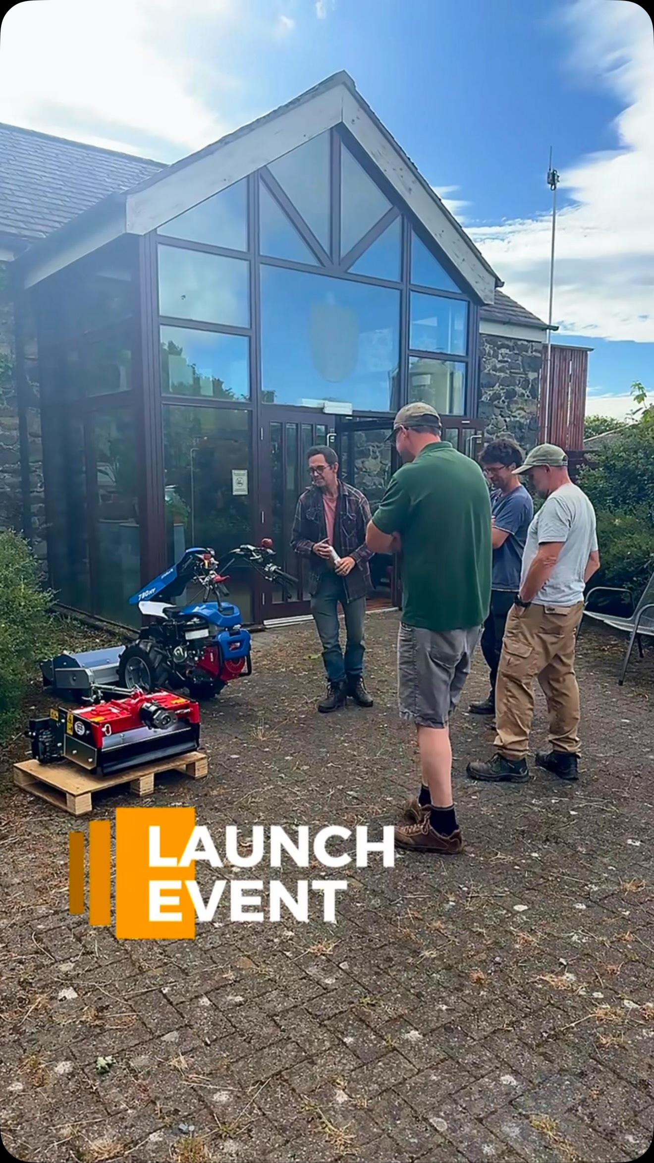🌱 An inspiring evening at the launch of the @menter_mon North Wales Horticultural Machinery Ring at Henfaes Research Centre.
It was fantastic to hear from the speakers about the opportunities for collaboration and support networks within Welsh horticulture, enjoy a site tour, and see some of the specialist equipment that will be available for growers to access soon.
The real highlight, though, catching up with fellow growers, sharing experiences, and making new connections across the industry. Events like this remind us of the value of working together to strengthen local food production and support the future of Welsh horticulture.
A huge thank you to everyone involved in organising the event and to those who shared their knowledge and experiences throughout the evening.
🌱 Here’s to more collaboration, innovation, and locally grown food across North Wales.
#NorthWales #WelshHorticulture #WelshFood #LocalFood @thevalegrocer @smithy_farm_ @ftmicrofarm @debsterhandley