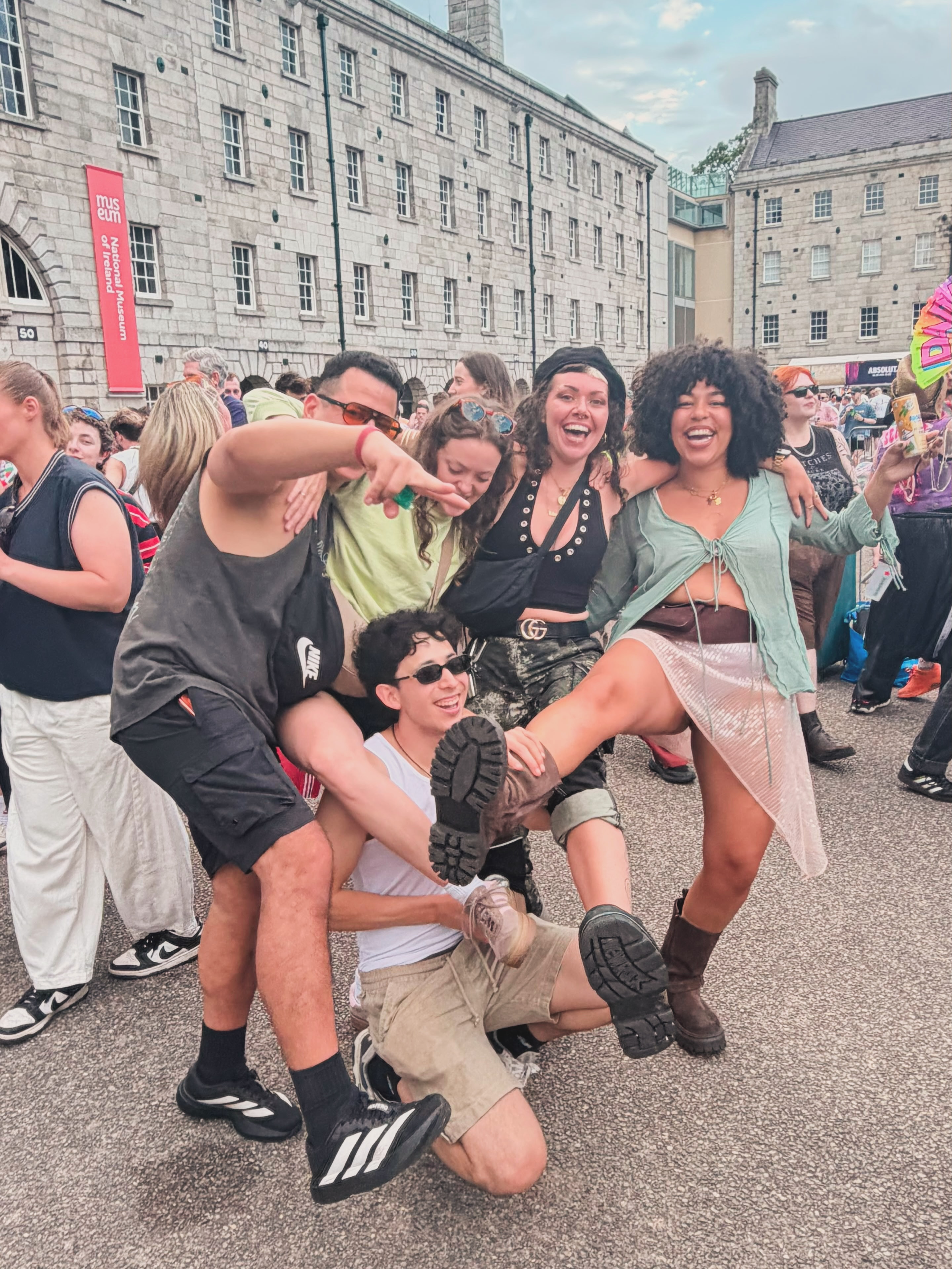 Life is in these little (big) moments ♥️
Can’t even begin to express how much joy and love I felt celebrating pride yesterday! Laughed so much it hurt
Love is love ♥️