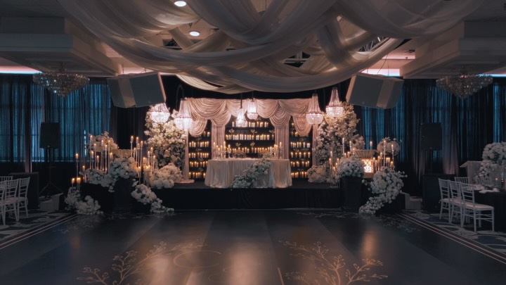 The kind of Reception design that makes people stop scrolling.
Design, Decor & Florals @universaldecor
Captured by @paulreyatphotography
A huge thank you to @ravien_sidhu and family for letting us be creative
@dhaliwalbanquethall @infiniteimpressions_ @sequelproductionsbc @decibelvan @shadesportraitstudio
#WeddingDesign #LuxuryWedding #WeddingReception #WeddingDecor #EventDesign