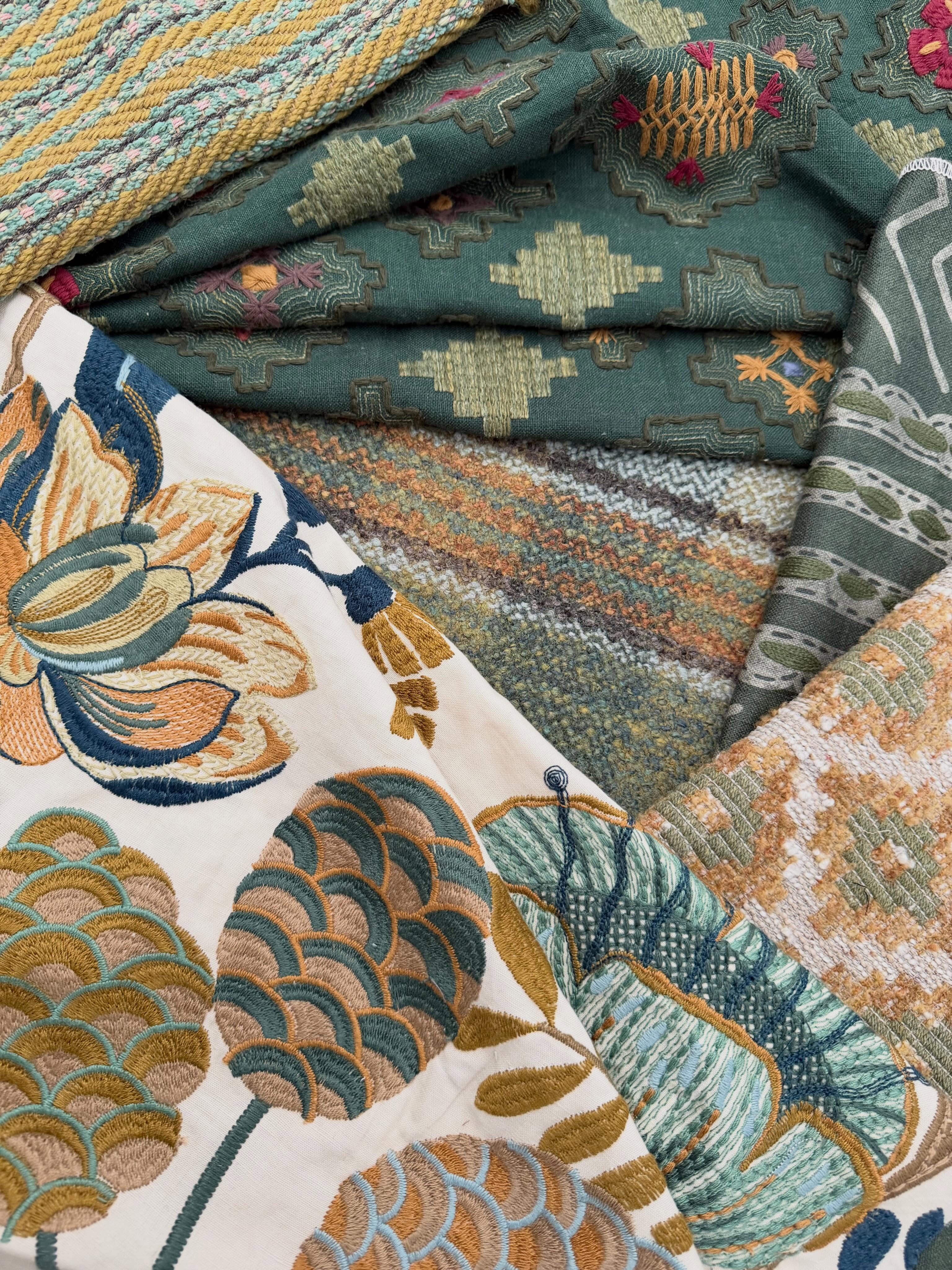 Woven Wednesday! 🧵 Layered textures, rich embroidery, and timeless pattern play. Design details that do the talking. 🤩