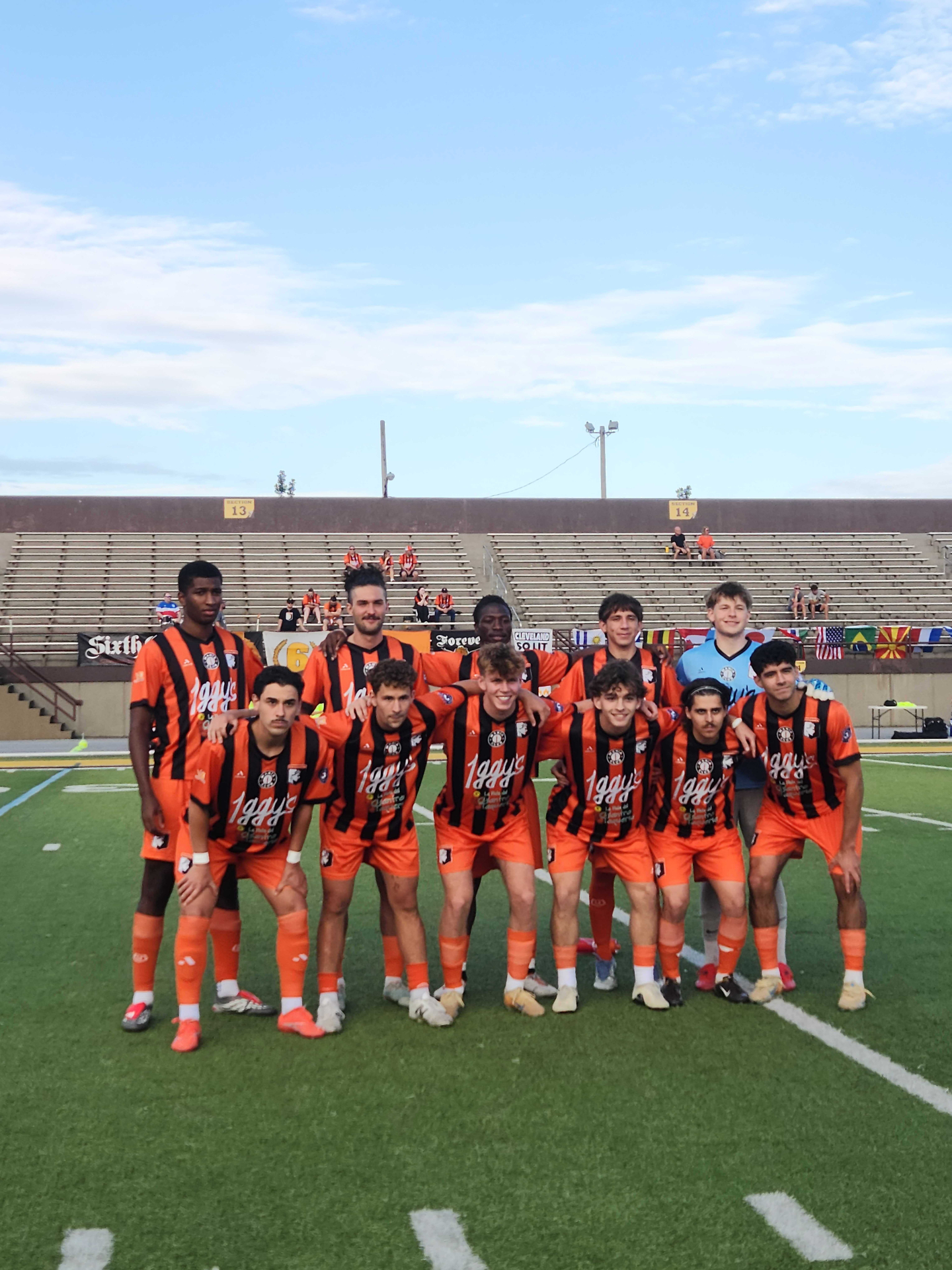 We are underway at George Finnie Stadium as Cleveland SC takes on Rochester NY FC
Follow along live📺: https://www.youtube.com/live/77i3Hz4NsVg
#WeAreCLE 🧡🤍🖤