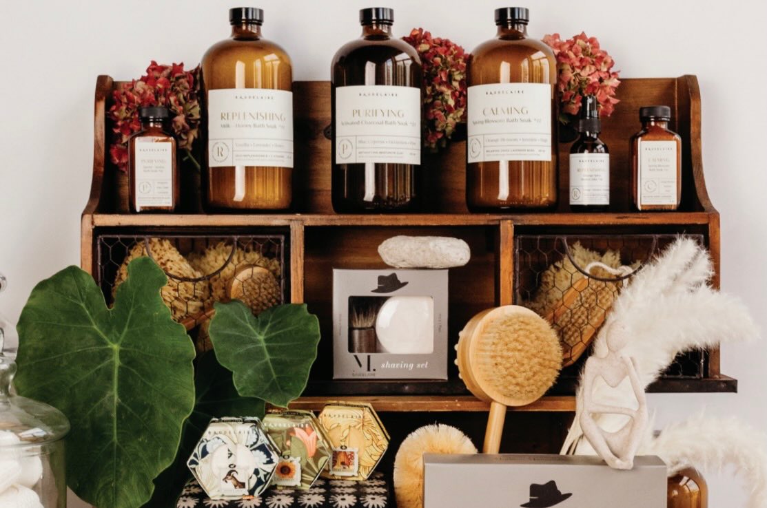Curated for moments of calm, comfort, and care. 🧼🫧
@baudelairesoaps | World Trade Division
#BaudelaireBaths