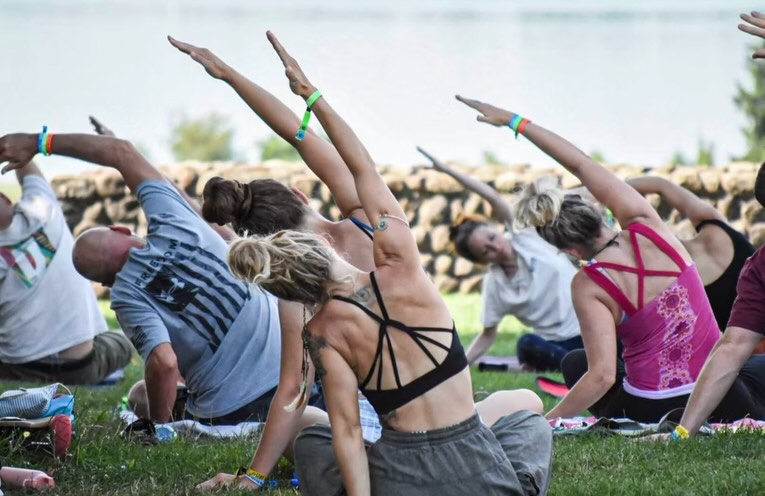 Brauchst du ein bisschen Recap von 2025, und vor allem Vorfreude?
Unsere Bilder-Gallerie wurde neu aufgebaut - check it out! 🤩
Reeds Festival 2026 - in 3 Wochen gehts los!
❤️💛💚
https://www.reeds-festival.ch/gallery-2025
#reedsfestival2026 #reedsfestival #reedsfamily #pfäffikersee #pfäffikonzh