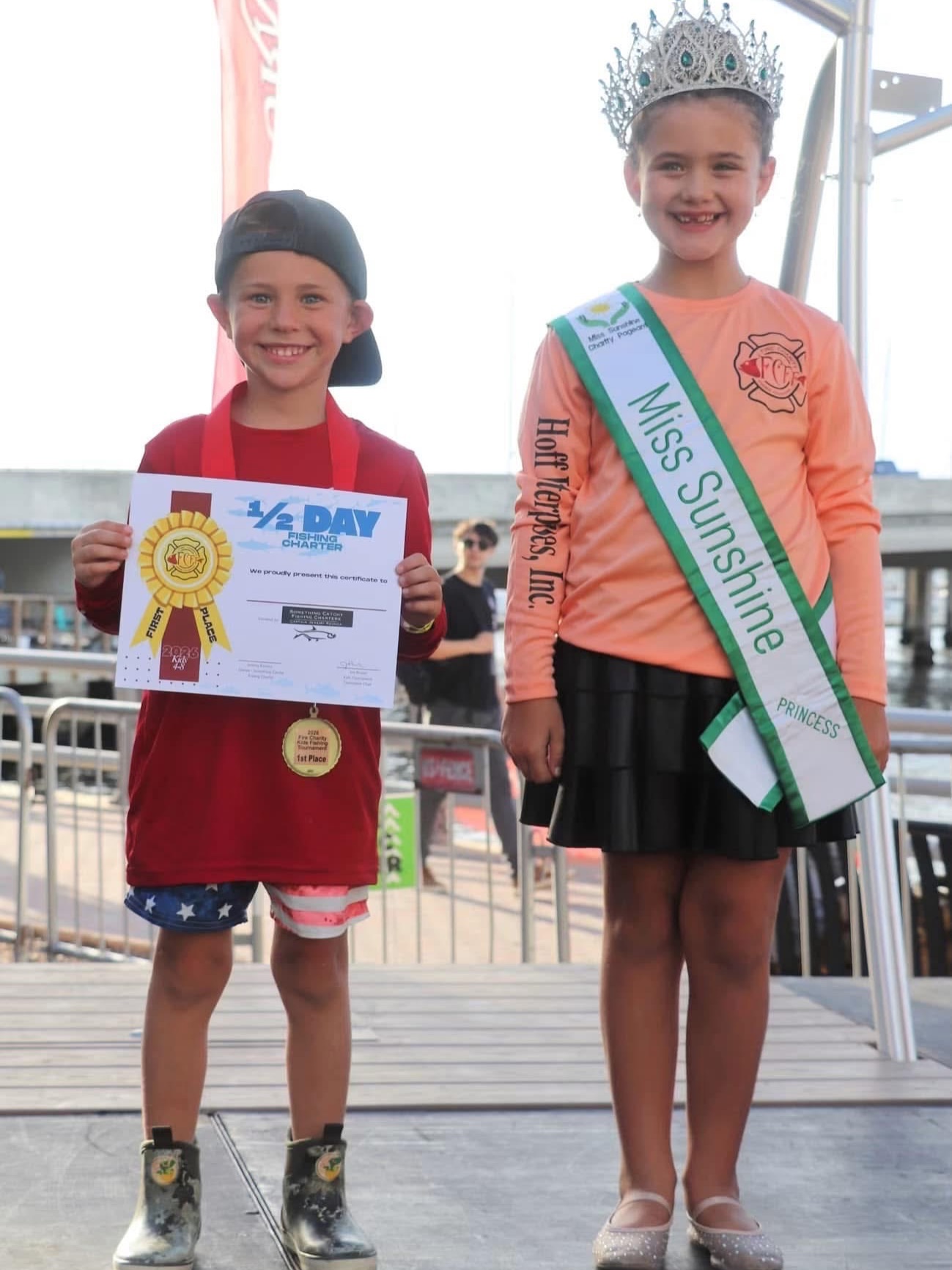 ๐ฃโ๏ธ Hooked on kindness! ๐
Our Miss Sunshine Charity Pageant Princess, Roxanna, recently had the honor of volunteering at the Fire Charity Fishing Tournament, where she presented awards to the young anglers in the Kids Fishing Division. ๐๐
Roxy loves every opportunity to spread sunshine through kindness while supporting events that bring families and our community together. A special thank you to the Fire Charity Fishing Tournament for inviting her to be part of such a fun and meaningful day!
We are so proud of Roxy for representing Miss Sunshine Charity Pageant with kindness, joy, and a heart for service. ๐โจ
#MissSunshineCharityPageant #CommunityService #QueensWithPurpose #SunshineInAction #SpreadingSunshineThroughKindness