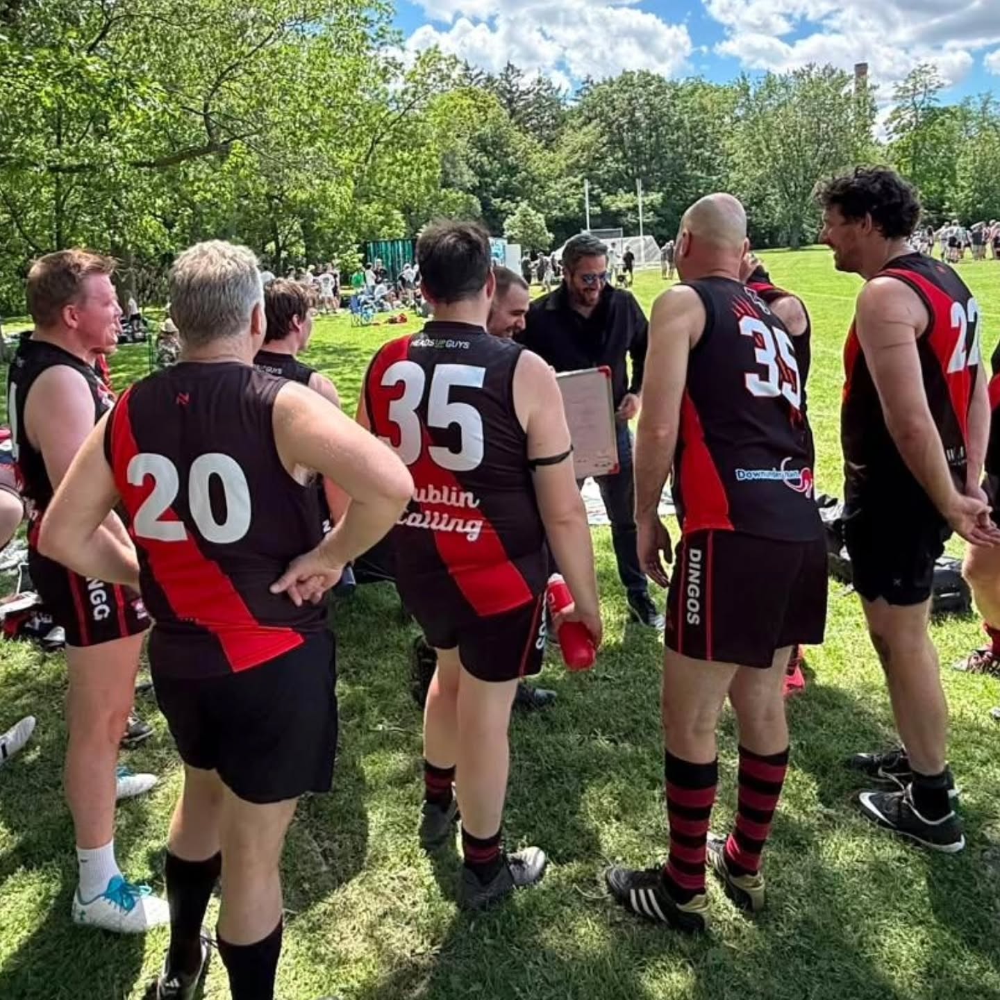Great having @mickjames99 back on the magnets for the Tim Shaw Memorial Old Boys Game!
#AsAPack