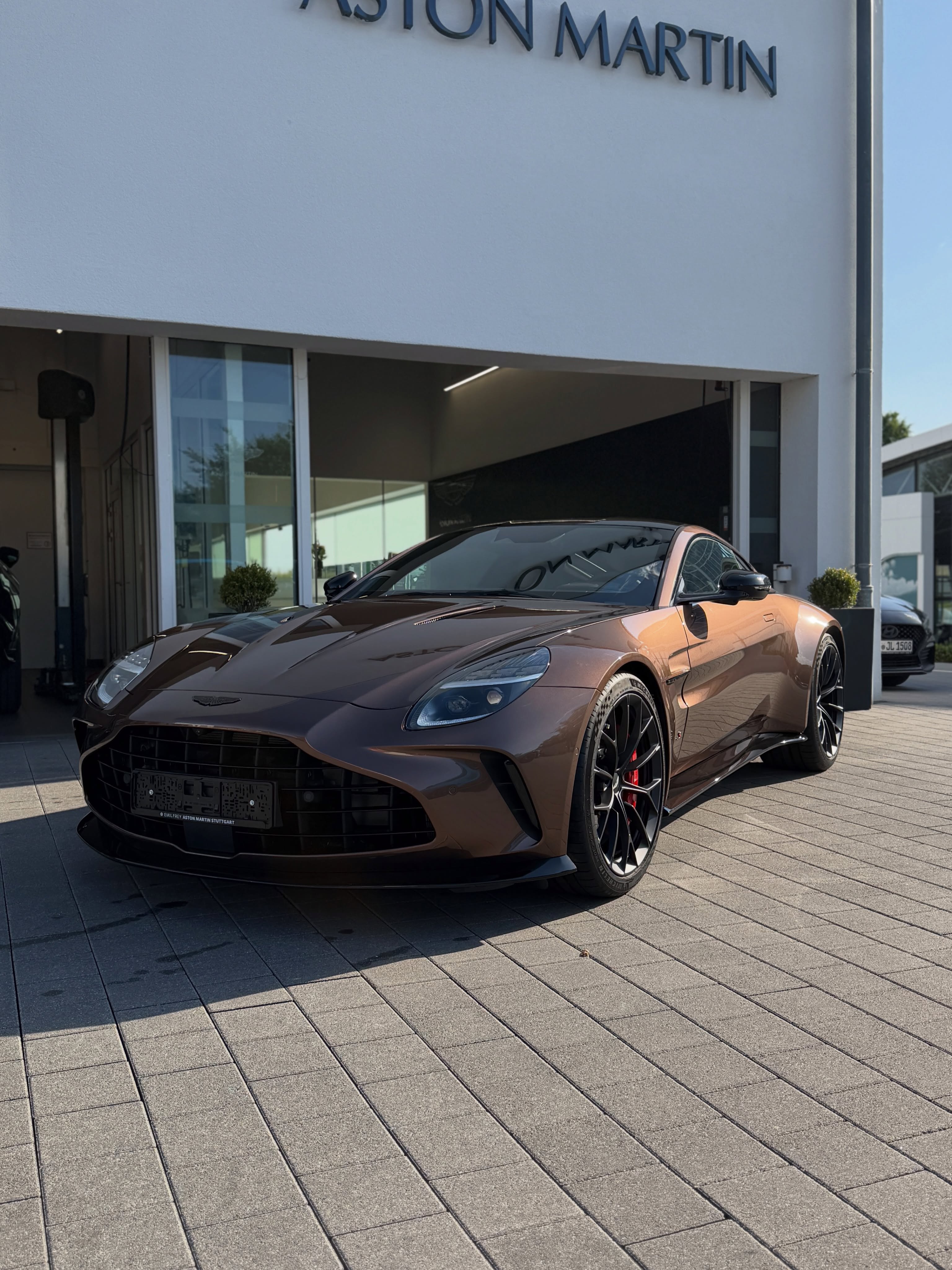Bronze Vantage. XPEL protected. 🤎
This Aston Martin V8 Vantage S is now protected with XPEL paint protection film — helping keep its stunning finish flawless on every drive. ✨