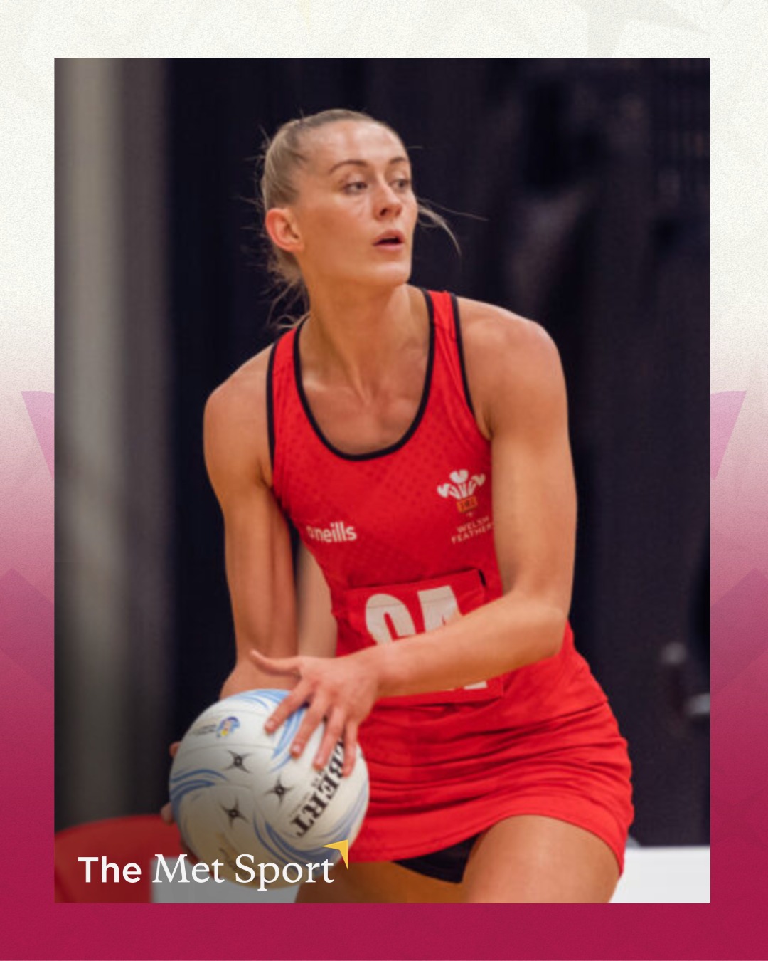 “Cardiff Met has such a special place, particularly in my heart as a previous Archer”
Phillipa Yarranton reflects on full circle Cardiff Met moment with Team Wales.
Team Wales netballer and Cardiff Met alumna Phillipa Yarranton has spoken about the pride, resilience and lasting relationships behind her journey from student-athlete to the international stage.
Read more > The Met Sport (Link in Bio)
______________________
Myfyriodd Phillipa Yarranton ar foment gyflawn Met Caerdydd gyda Thîm Cymru.
Mae Phillipa Yarranton, Tîm Cymru a chyn-fyfyriwr Met Caerdydd, wedi siarad am y balchder, y gwydnwch a'r perthnasoedd parhaol y tu ôl i'w thaith o fod yn fyfyrwraig-athletwr i'r llwyfan rhyngwladol.
Darllenwch fwy > > The Met Sport (Dolen yn y Bio)
#RoadtoGlasgow #TeamWales #TîmCymru #CommonwealthGames #Glasgow2026