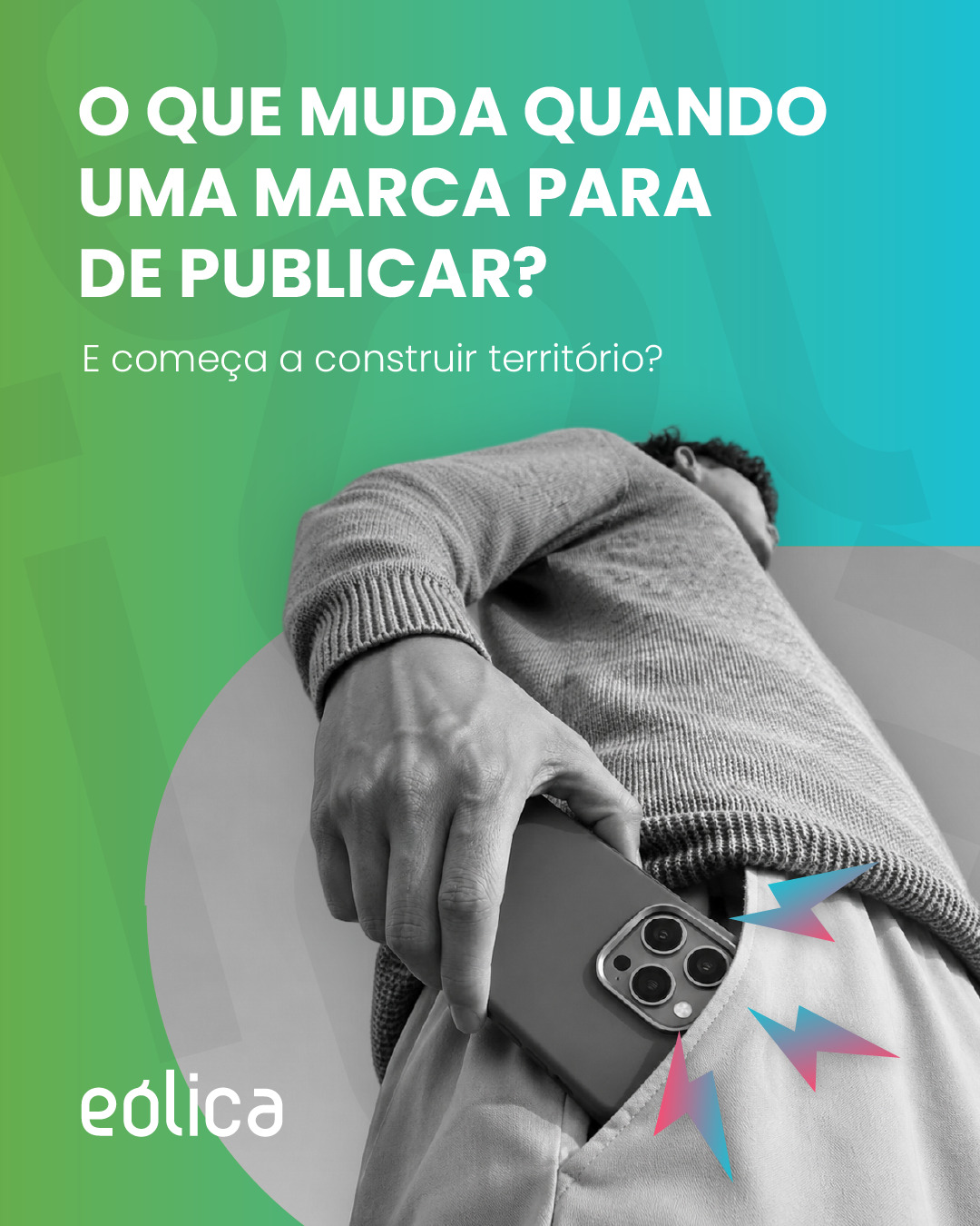 Produzir conteúdo não necessariamente significa construir território.
Conteúdo é o que a marca publica.
Território é o assunto pelo qual ela passa a ser lembrada.
Quando uma empresa fala sobre tudo, acaba não sendo reconhecida por nada.
Por outro lado, quando existe uma narrativa clara, cada publicação fortalece a percepção desejada.
Foi esse raciocínio que aplicamos em projetos como o Museu Nacional de Belas Artes, Castro & Vidigal, L’Absinthe, e muitos outros…
Antes de pensar no próximo post, vale uma reflexão: Qual território sua marca está construindo hoje?