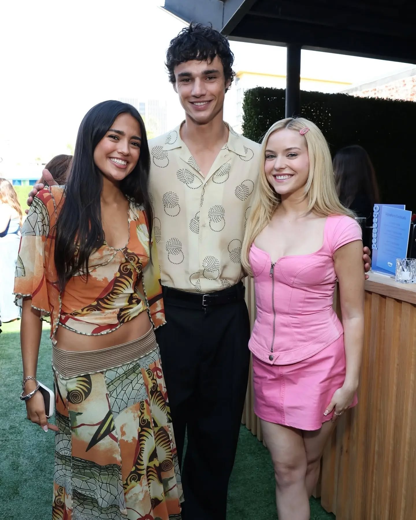 Maia Reficco with Fernando Lindez and Lexi Minetree at Obsessed Fest Event!
➪ Find the complete gallery on my website Maia Reficco France, available in four main languages!
