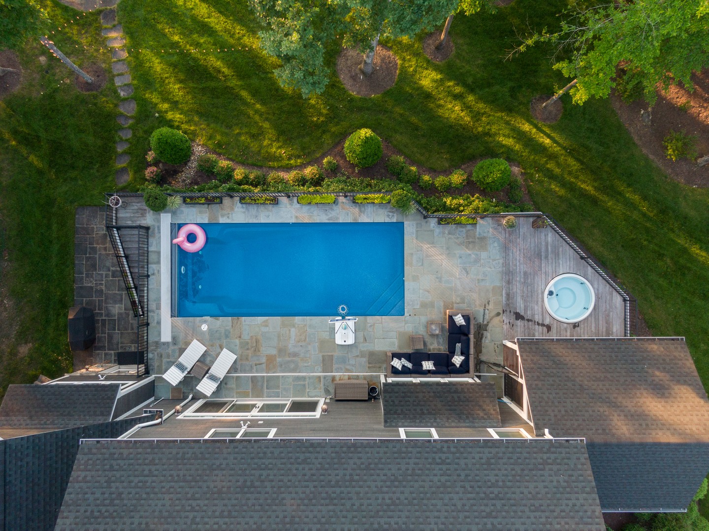 🇺🇸 Happy Fourth of July!
Wishing you a safe, joyful, and relaxing weekend filled with family, friends, and fireworks.
#fxbgva #fredericksburgva #customhome #happy4th #dreamhome