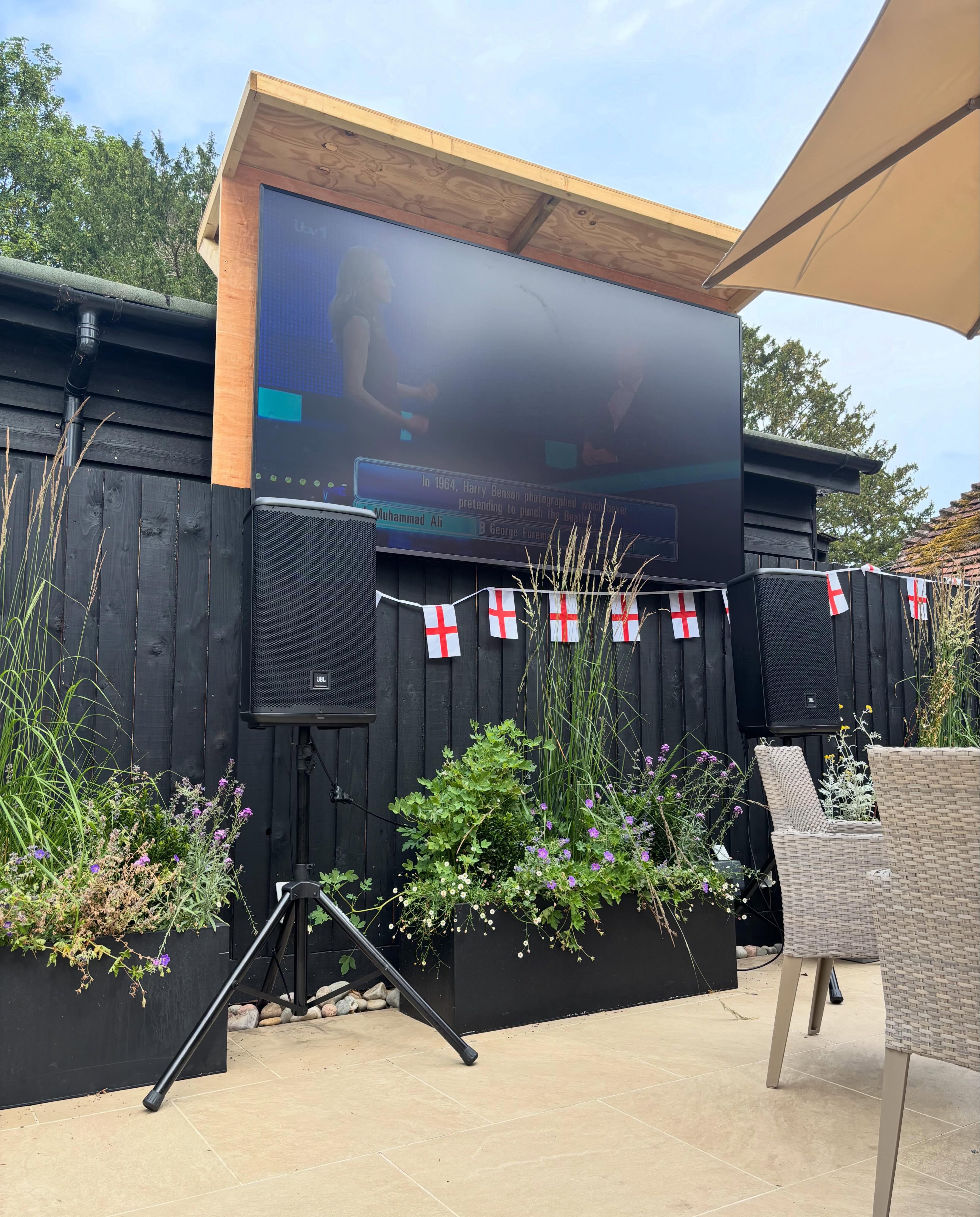 Final job of the day, a site visit to the @theswordinnhand to check the TV / AV system in preparation for tonight’s footie ⚽️🏴 and it would be rude not to sit back for a minute and enjoy the fruits of our labour 📺….Av system on point, ☀️on point, venue on point ✅