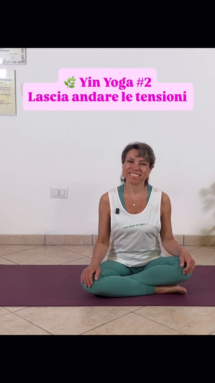 Lascia andare le tensioni, rallenta il ritmo e concediti qualche minuto solo per te.
Questo è un breve estratto del mio corso completo di Yin Yoga, dedicato a chi desidera migliorare flessibilità, mobilità e rilassamento.
🧘♀️ Il corso completo ti aspetta nel link in bio. 💜
#YinYoga #Yoga #YogaItalia #Benessere