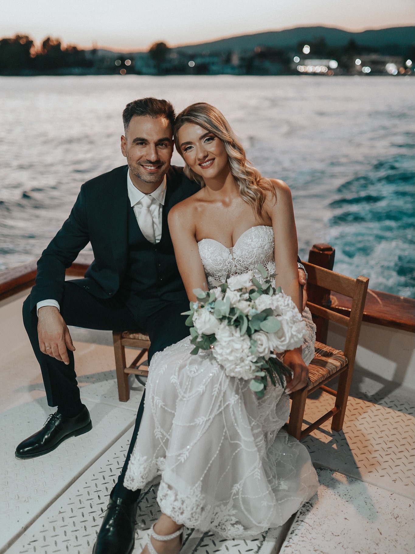 Some moments deserve more than a photograph.
They deserve to be remembered exactly as they were felt.
Every smile, every glance, every embrace becomes part of a story that will be cherished for generations.
Honored to preserve memories that last forever. @hairavenue_chalkis @dreamyevents_mmitsakou 🎥 @dannypanagiotou 🎥 @theodosisg01 📷 @grigoriakar
#porikisefstathiosweddings #porikis_efstathios #weddingphotographer #destinationwedding #weddingphotography