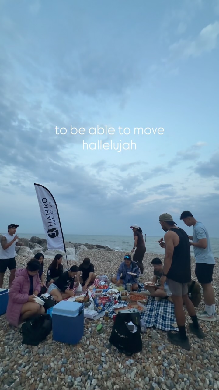to be able to move is a privilege.
session from our spontaneous run & potluck.
cherishing the moment and living in the present.
move to inspire.
join the community. link is in bio.