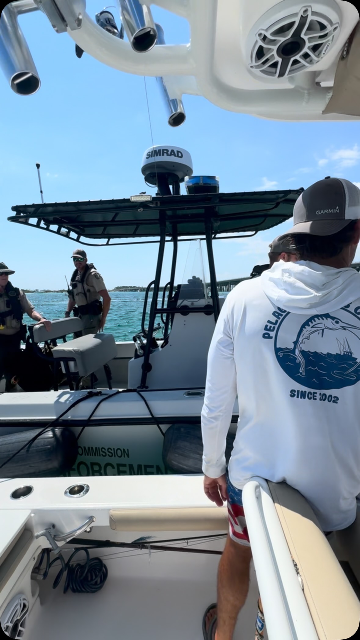 Happy 250th! The water has been absolutely packed lately and I’ve seen some crazy stuff. Stay safe out there, thank these guys if you see them, and if you’re on a rental jet ski watch where you’re going.
#crabisland #destin #4thofjuly #30a #boating