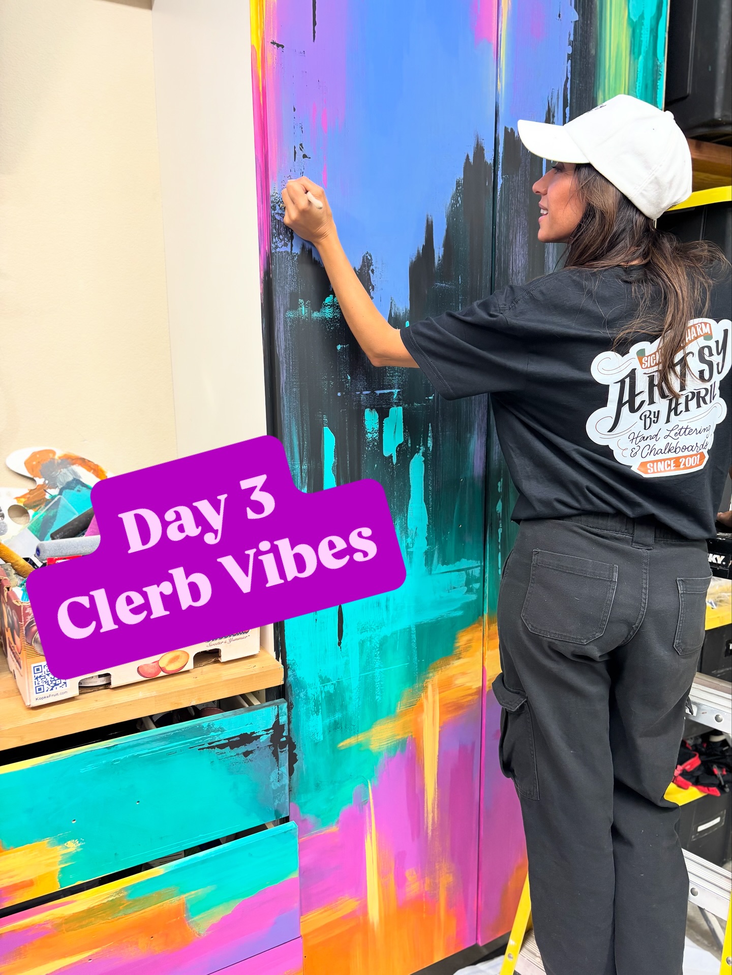 See?! No more ugly duckling phase. I love these bright colors and fun energy for a home gym. Might as well give your eyes something to look at while you knock out those reps🏋🏻♀️. And I am not done yet. Motivational self talk coming next! Stay tuned…🩷💜🧡💛💚🖤