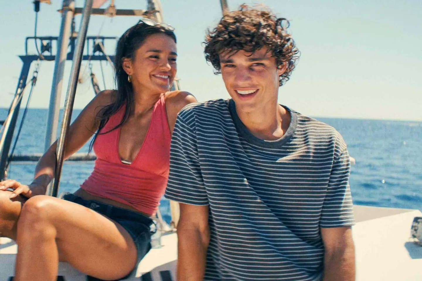 First look of the movie The Last Sunrise by Anna Todd with Oriah Pera, Julián García and Isolde Pera! ☀️
© Entertainment Weekly
➪ Find the complete gallery on my website Maia Reficco France, available in four main languages!