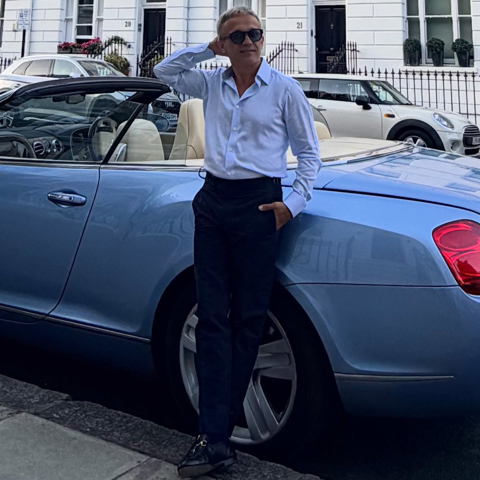 Londra’dan bir kare.
Güzel anılar biriktirmeye devam.
Kıymetli dostum @rossibarbarossa kamerasından ☺️