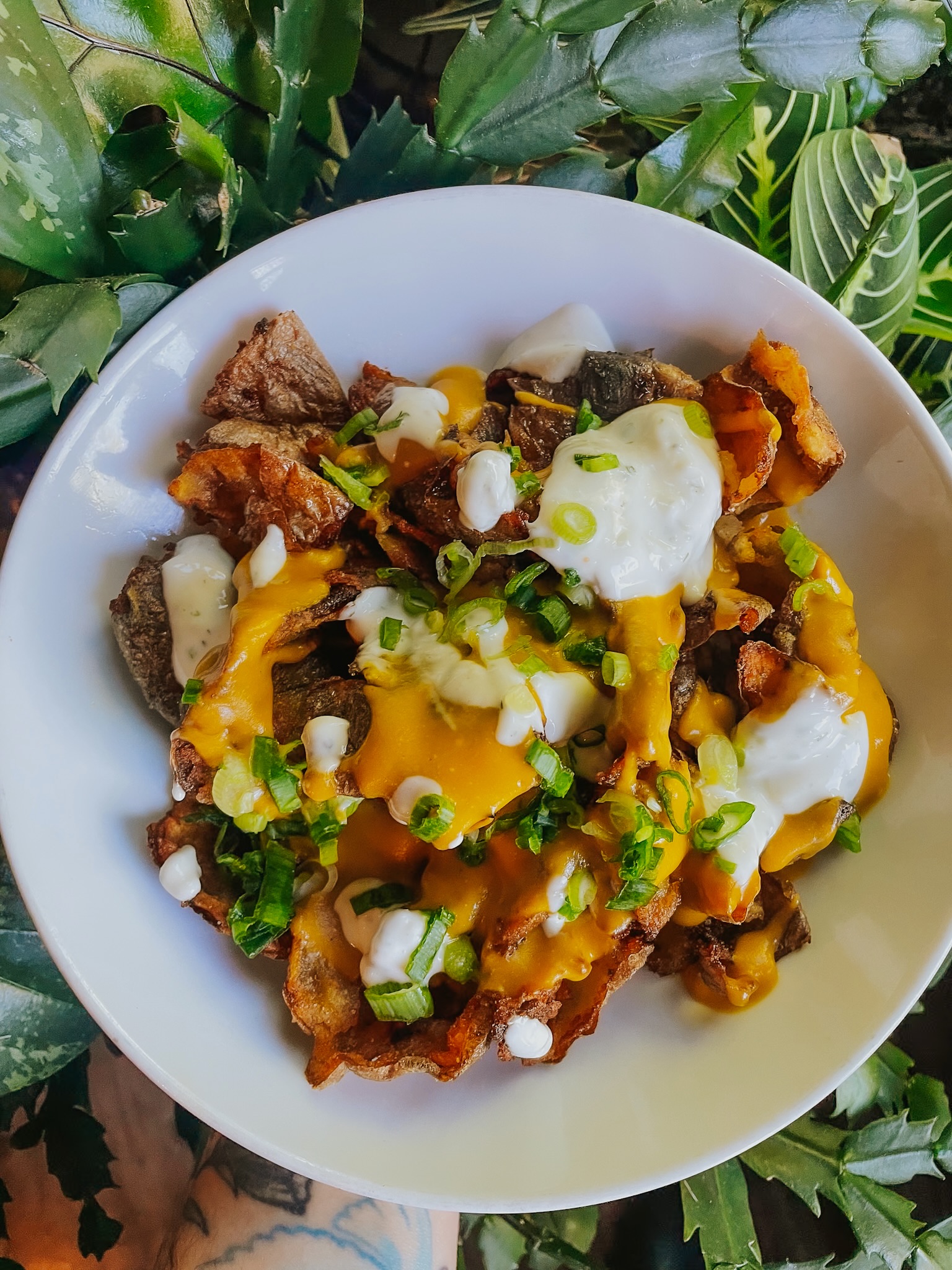 Shhh 🤫 - it’s a secret. Potato Skins with our in-house, dairy free nacho cheeze! Here for a good time, not a long time 😎 Our midweek treat for all y’all brave enough to travel through the heat to eat something too good to miss out on. 💥🫶😎